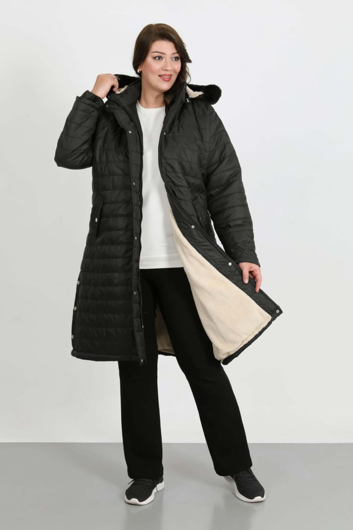 EGZEBRU Büyük Beden Yan Düğme Detay İçi Kürklü Kapitone Uzun Mont