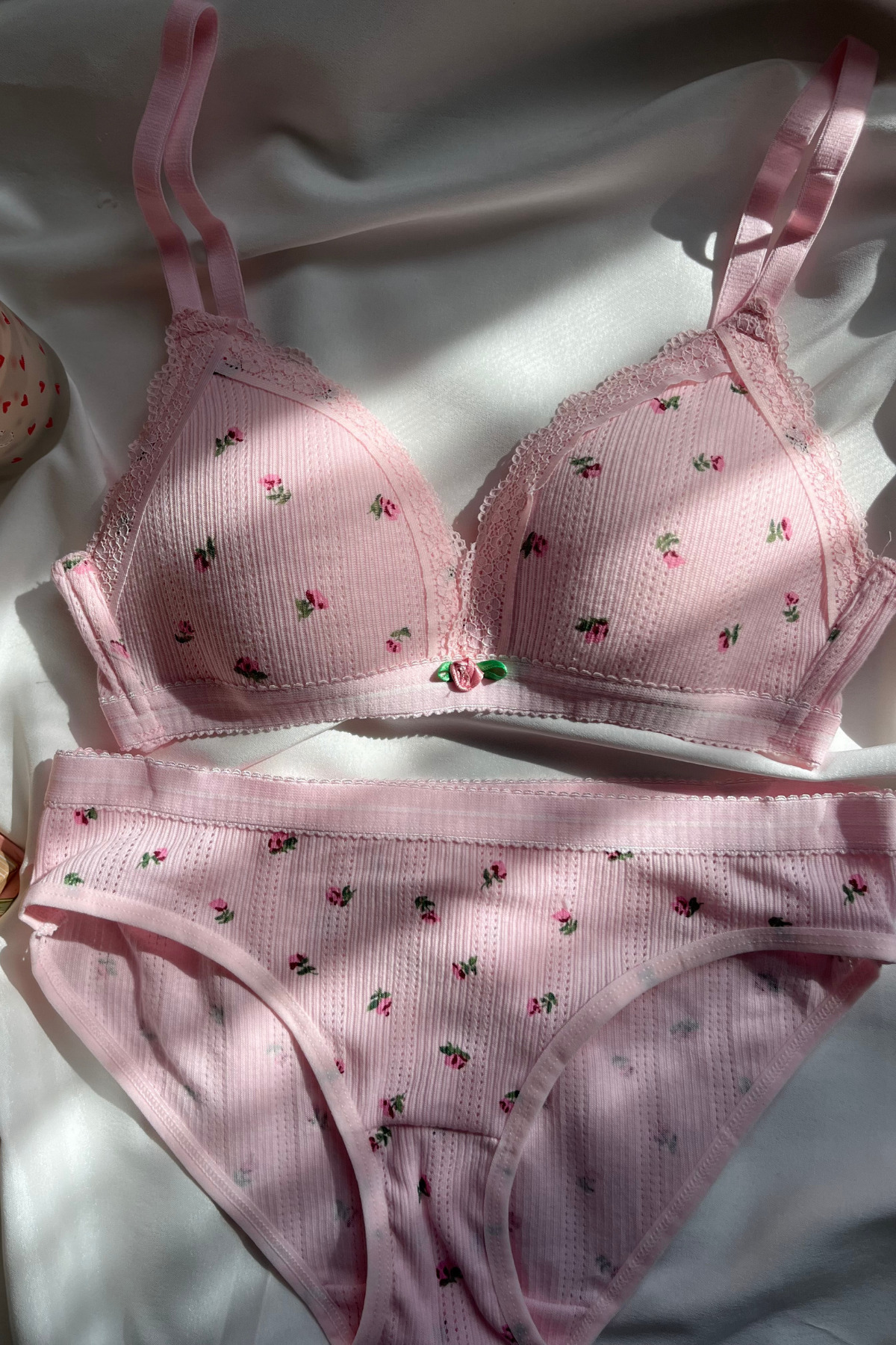 Lola Of Shine  Yayoi Kusama-Pembe Pamuklu Çiçek Desenli Bralet set - Görsel 7