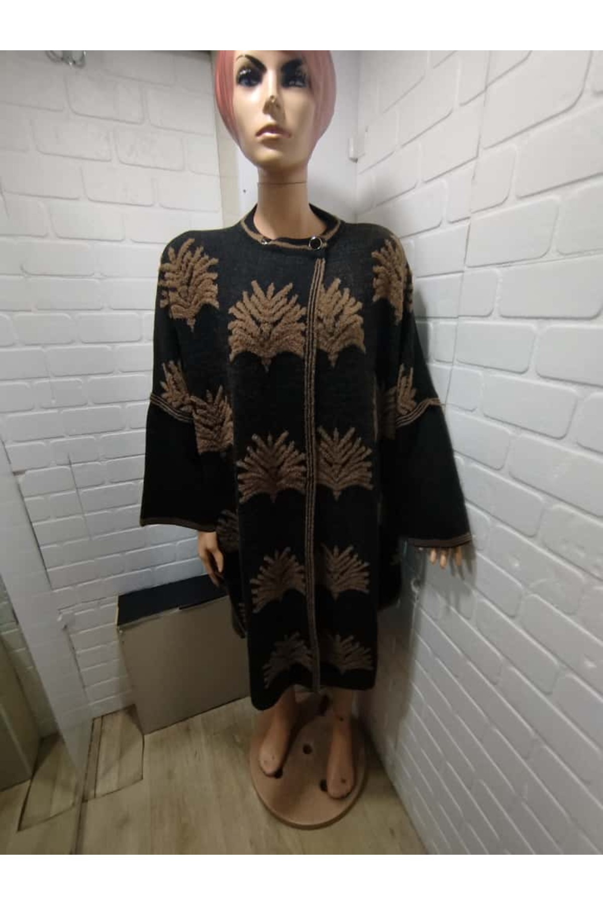 Clarity Düğme Detay Kaşmir Angora Panço