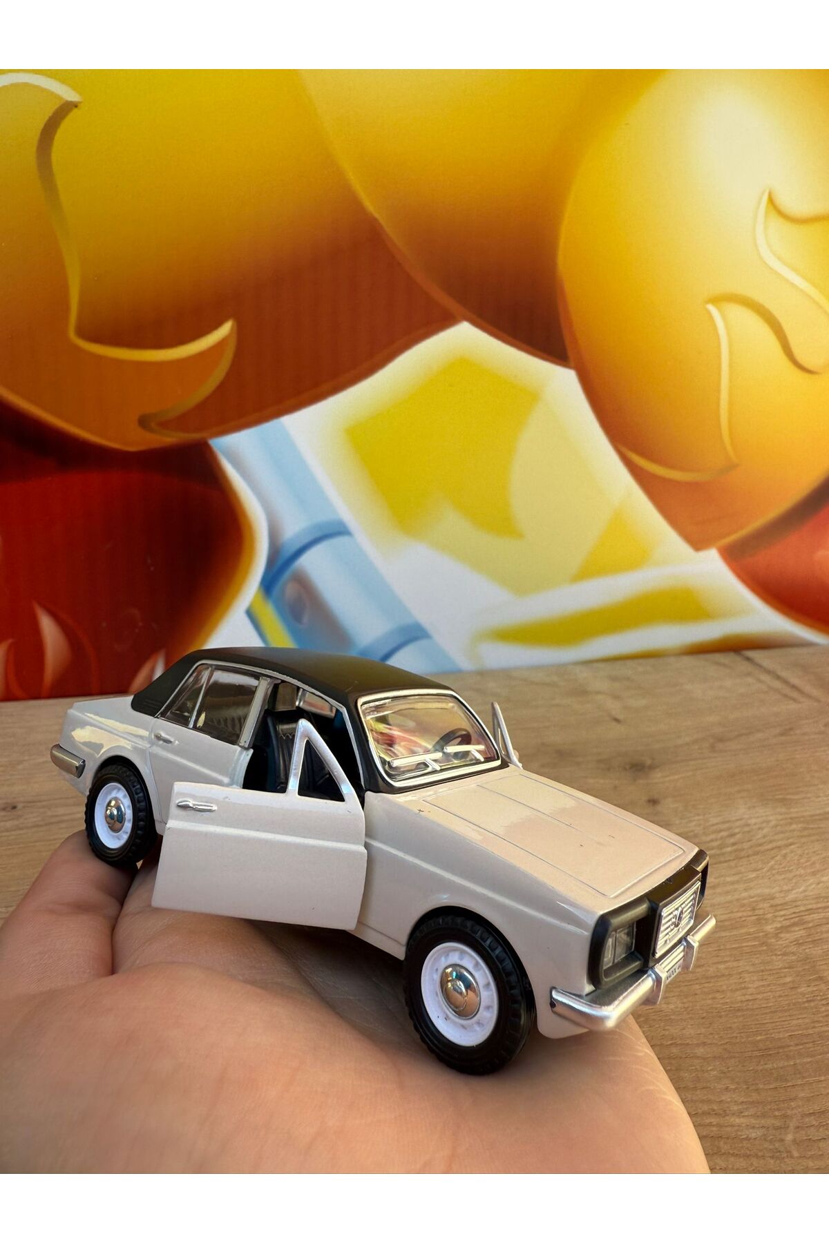 scntoys 1973 Model Anadol Klasik Nostalji Diecast Araba Beyaz