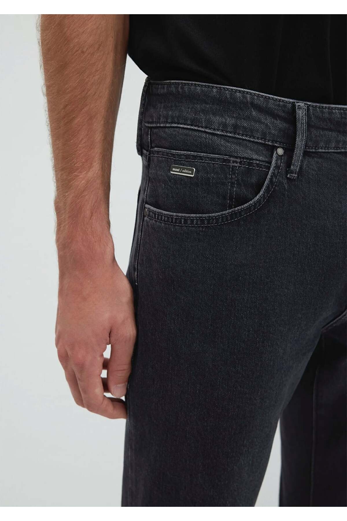 شلوار جین مردانه راسته فاق نرمال | ماوی Mavi jake-mid-smoke-mavi-edition-m0042291284 - تصویر 8