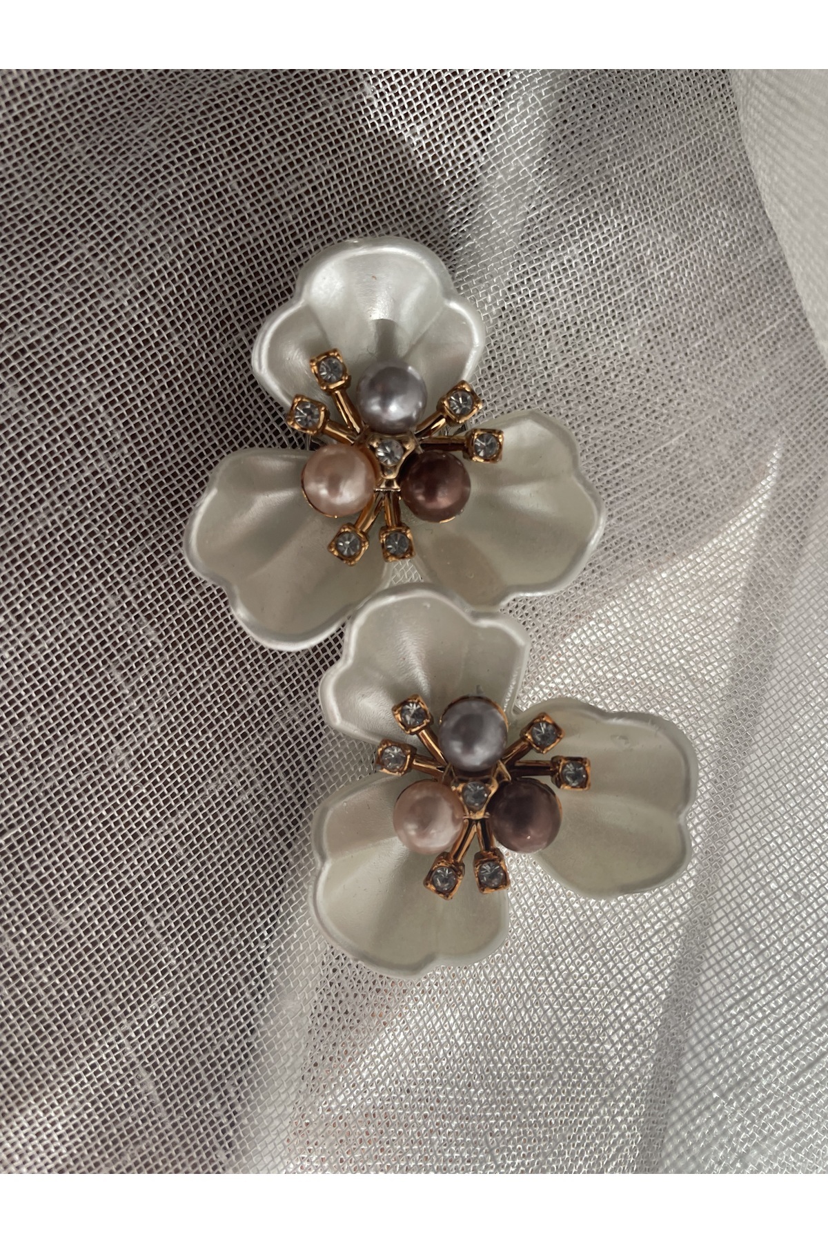 saaden jewelry SAADEN BEYAZ RENKLİ BONCUK DETAY KADIN KOL DÜĞMESİ