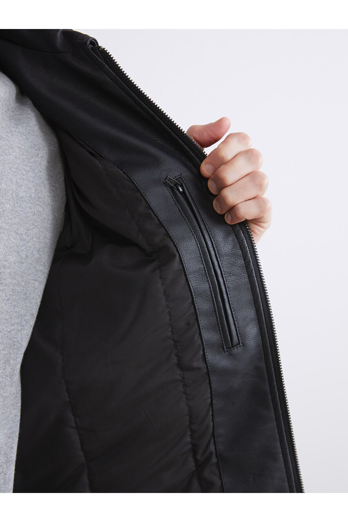 LC Waikiki  Standart Kalıp Gömlek Yaka Erkek Mont - Görsel 4