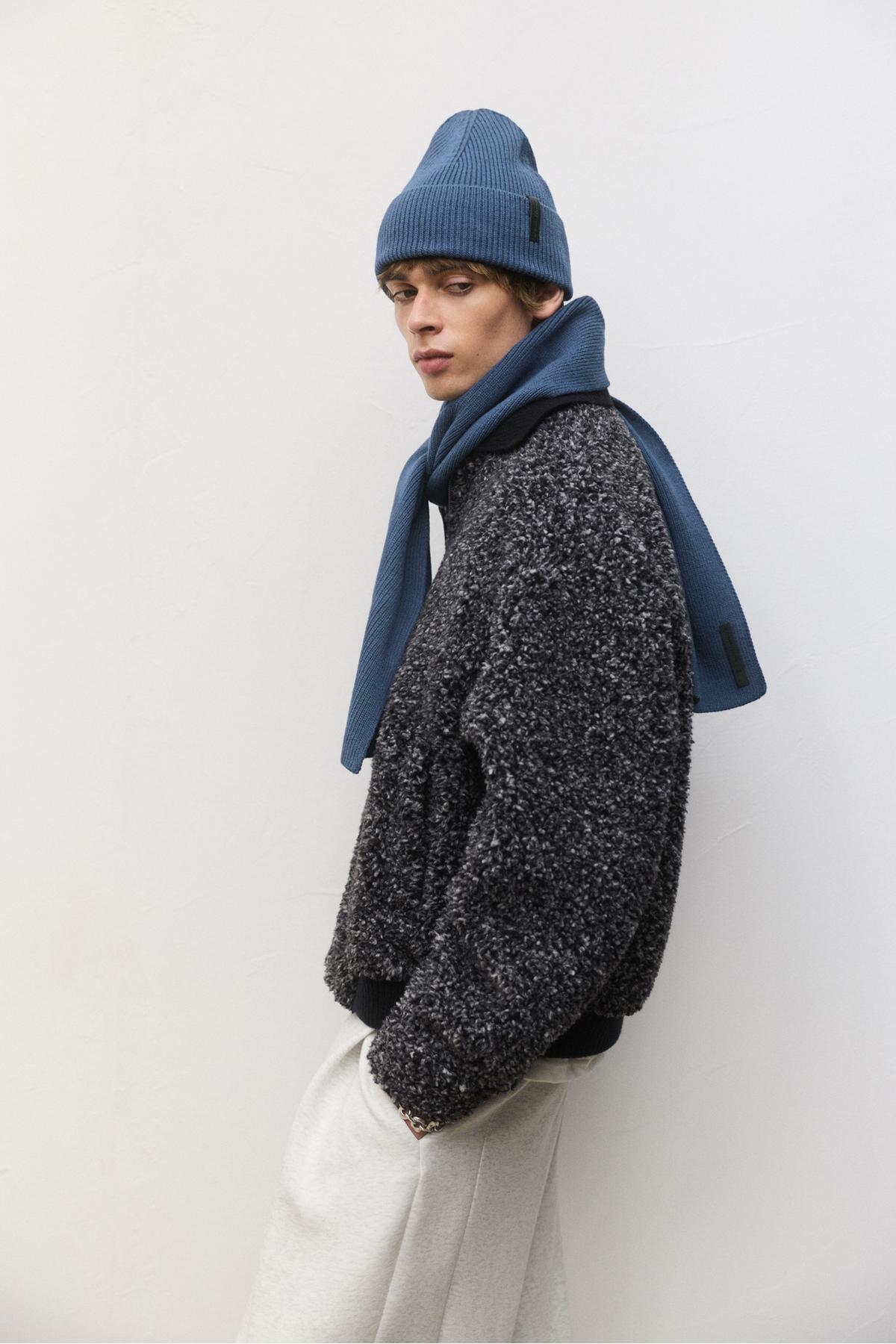 پول اند بیر کلاه بافتنی برچسب‌دار