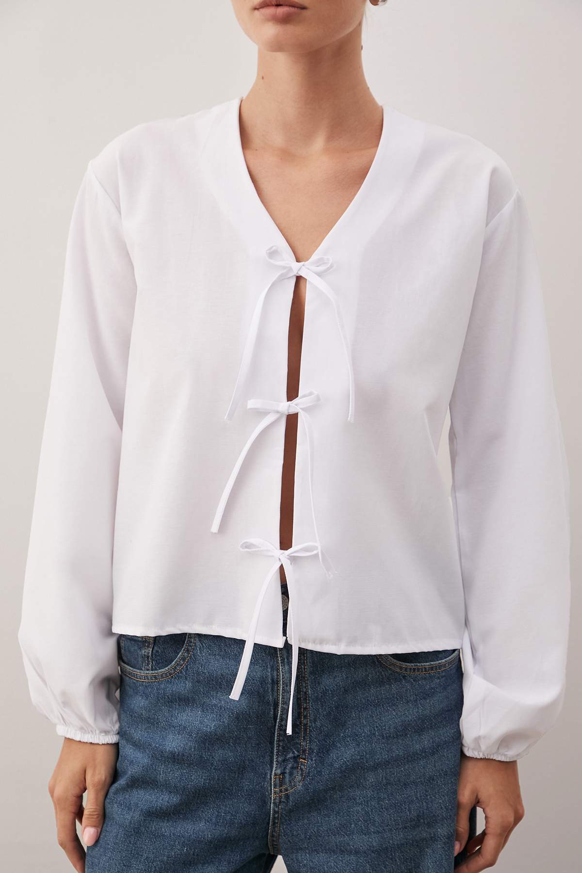 Trendyolmilla  Beyaz Önden Bağlamalı Dokuma Gömlek TEDSS24GO00001 - Görsel 3