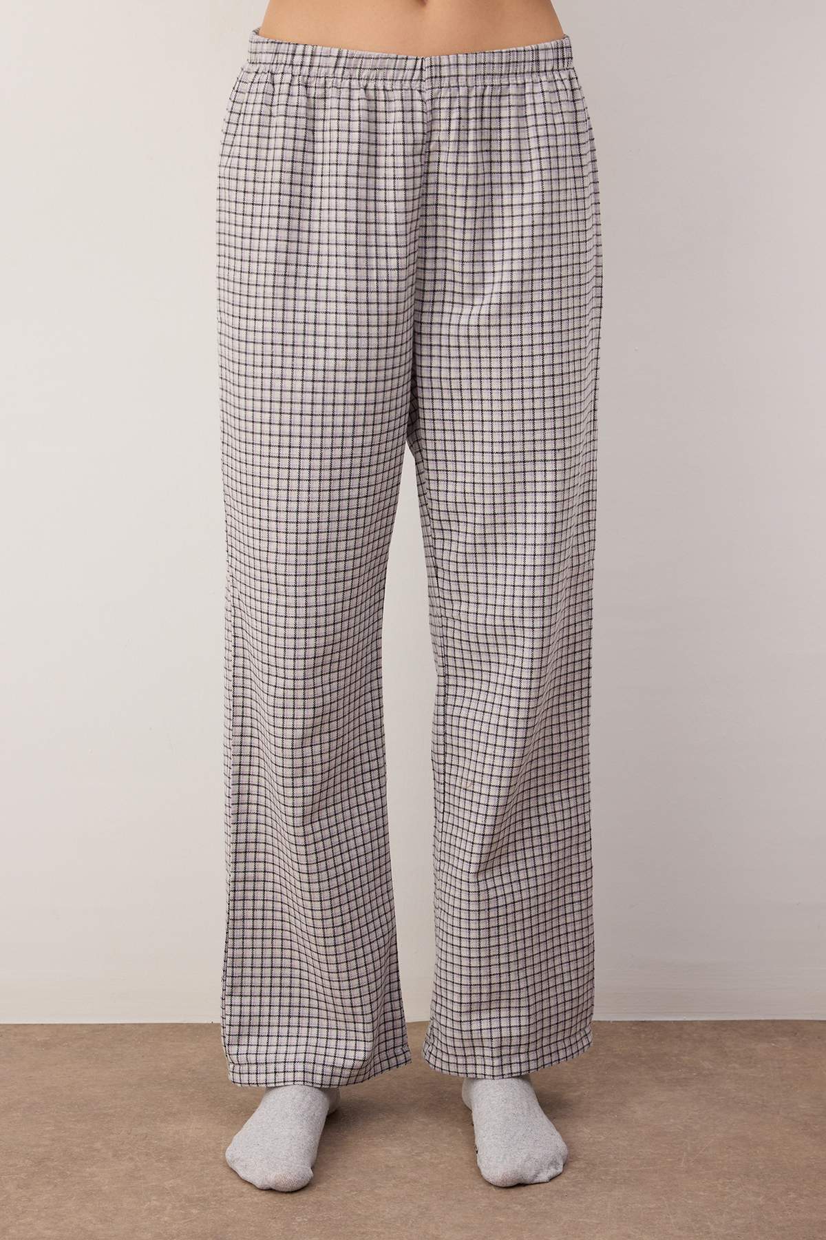 Trendyolmilla  Lila-Çok Renkli Pamuklu Kalın/Kışlık Ekoseli Flanel Dokuma Pijama Takımı THMAW26PT00196 - Görsel 3