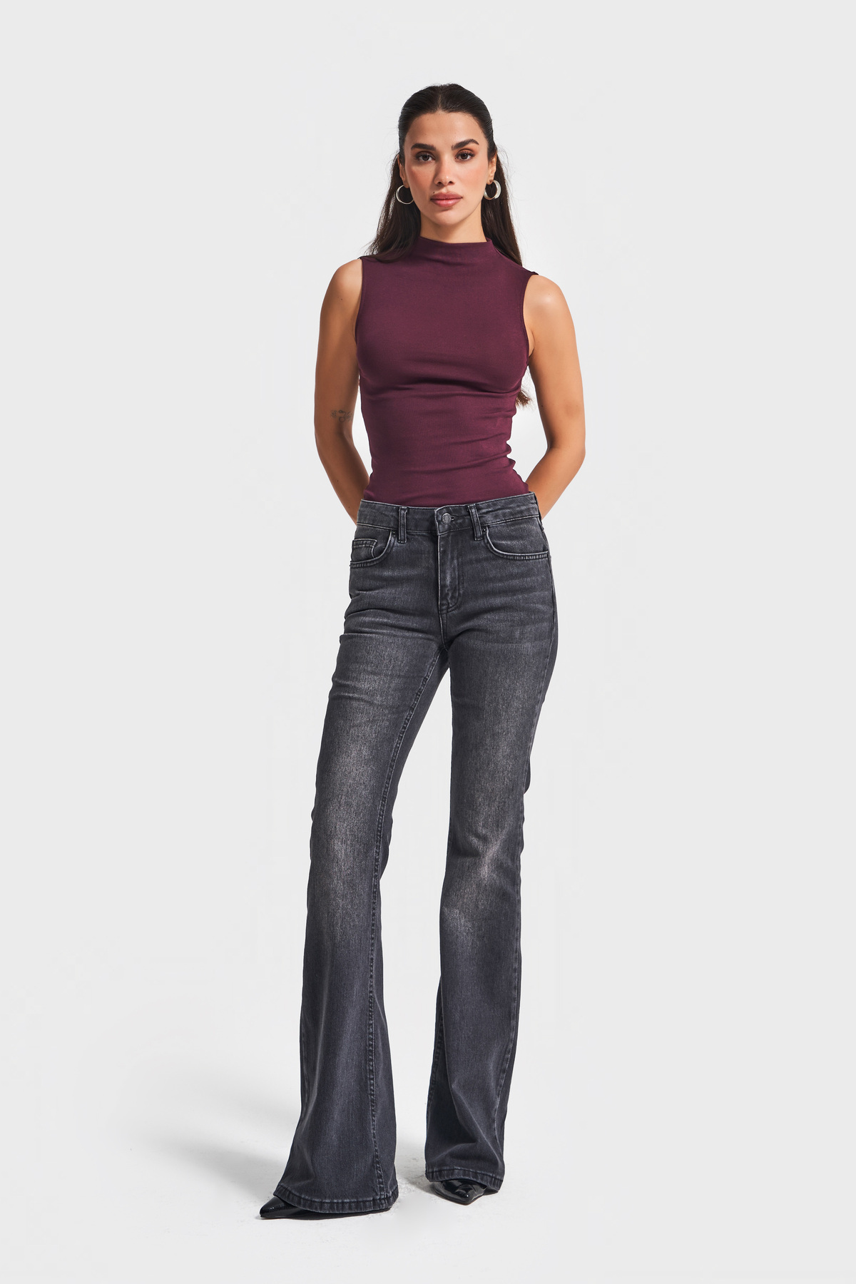 its basic Női füstölt színű 2w5-1 Midrise Flare Fit belső hossz 83 cm Rugalmas szövet farmer farmer