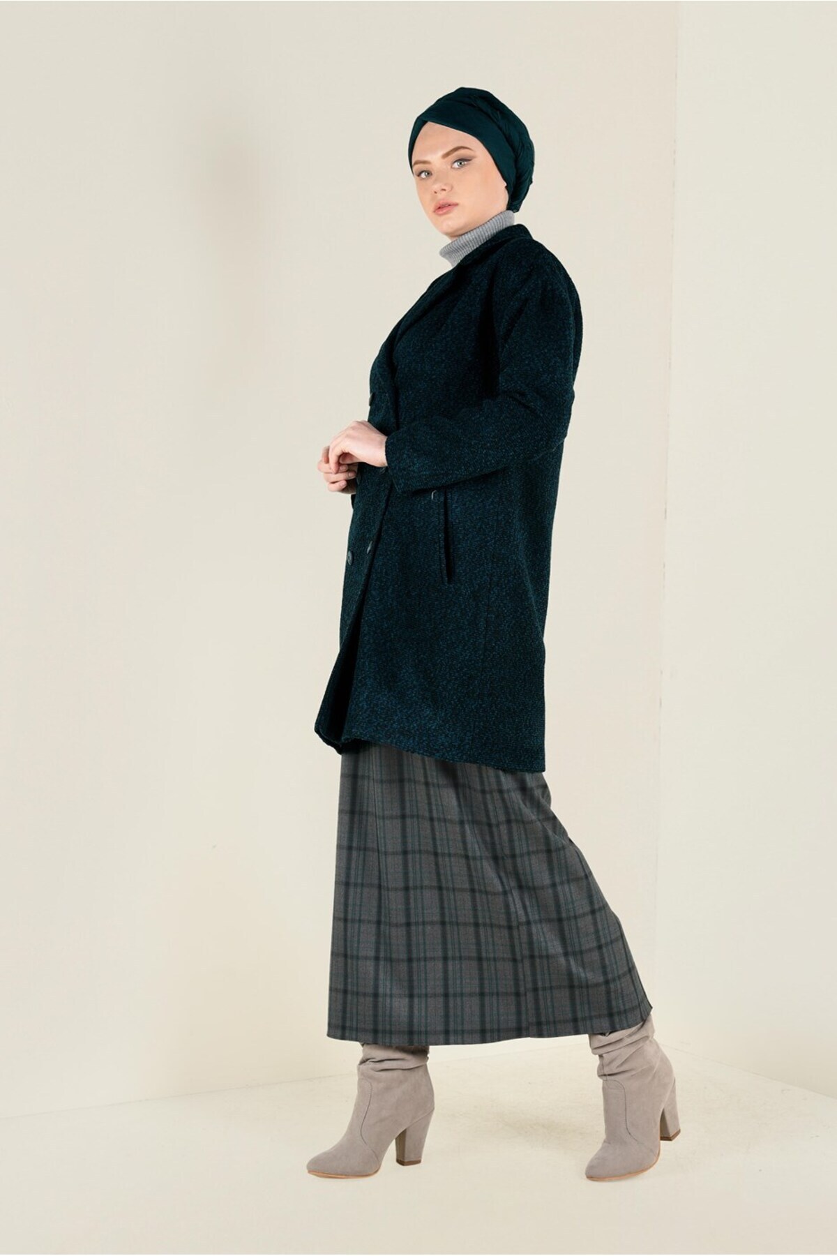 آلوینا کت پشمی خاکستری ۹۸۳۳-۱ آلوینا کت پشمی خاکستری ۹۸۳۳-۱