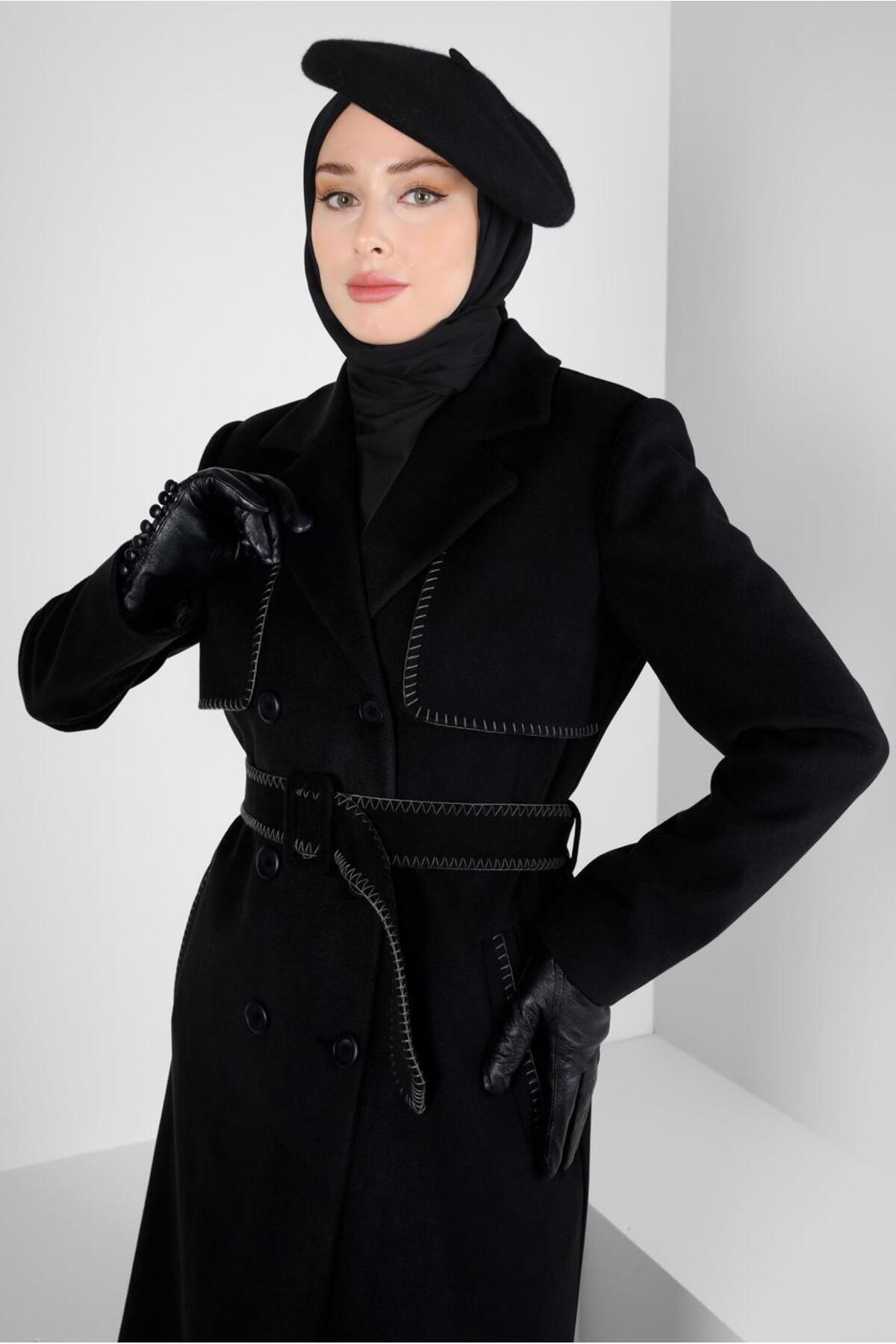 آلوینا کت یقه دو دکمه با کمربند ۹۰۴۱۵ آلوینا کت یقه دو دکمه با کمربند ۹۰۴۱۵