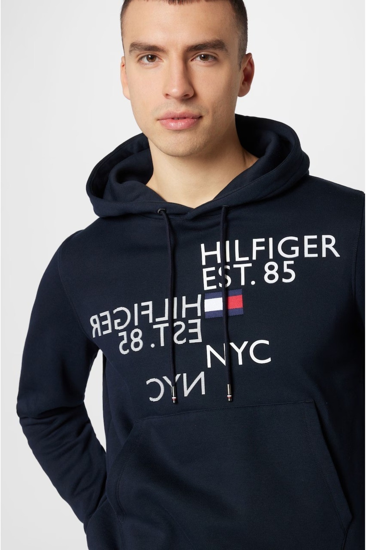 تامی هیلفیگر سویشرت طرح‌دار آینه‌ای کلاه‌دار بافته‌شده با فرم معمولی