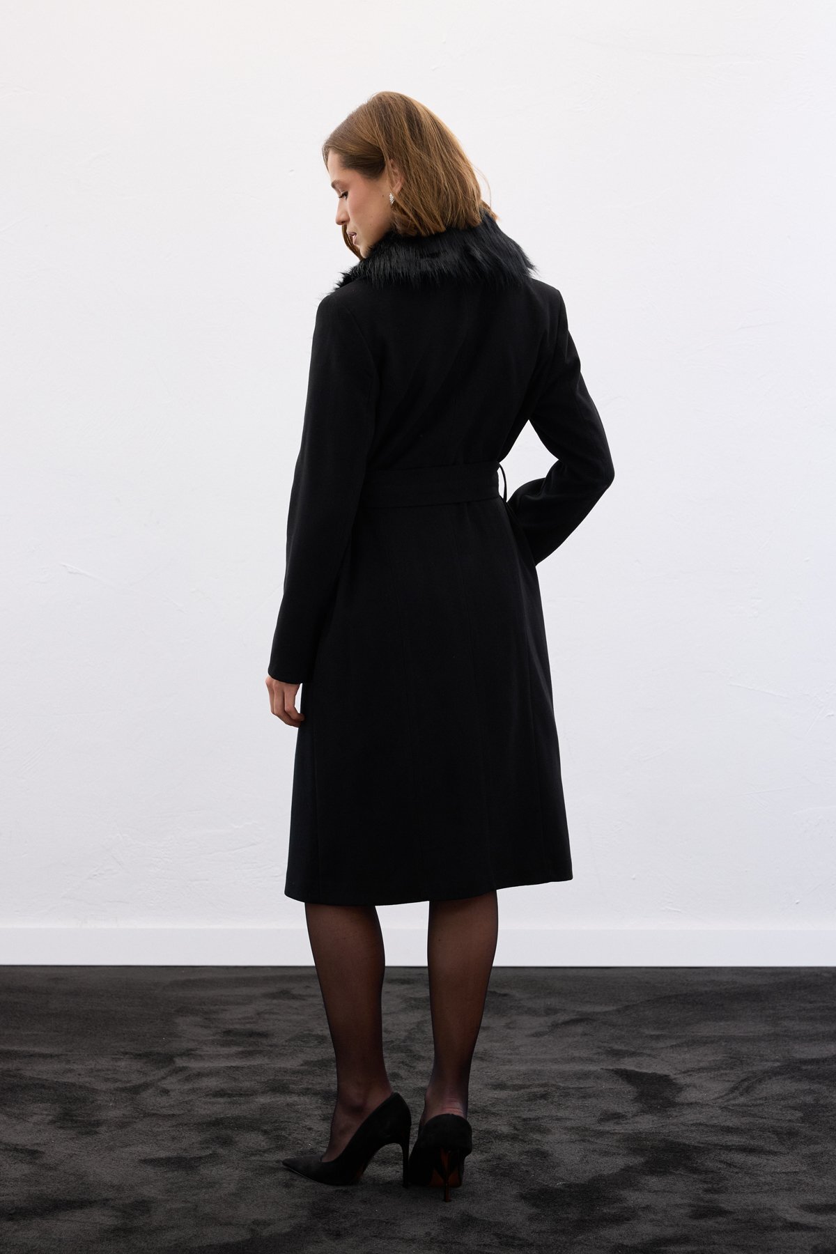 Sateen  Kürklü Kaşe Kaban - Siyah - Görsel 8