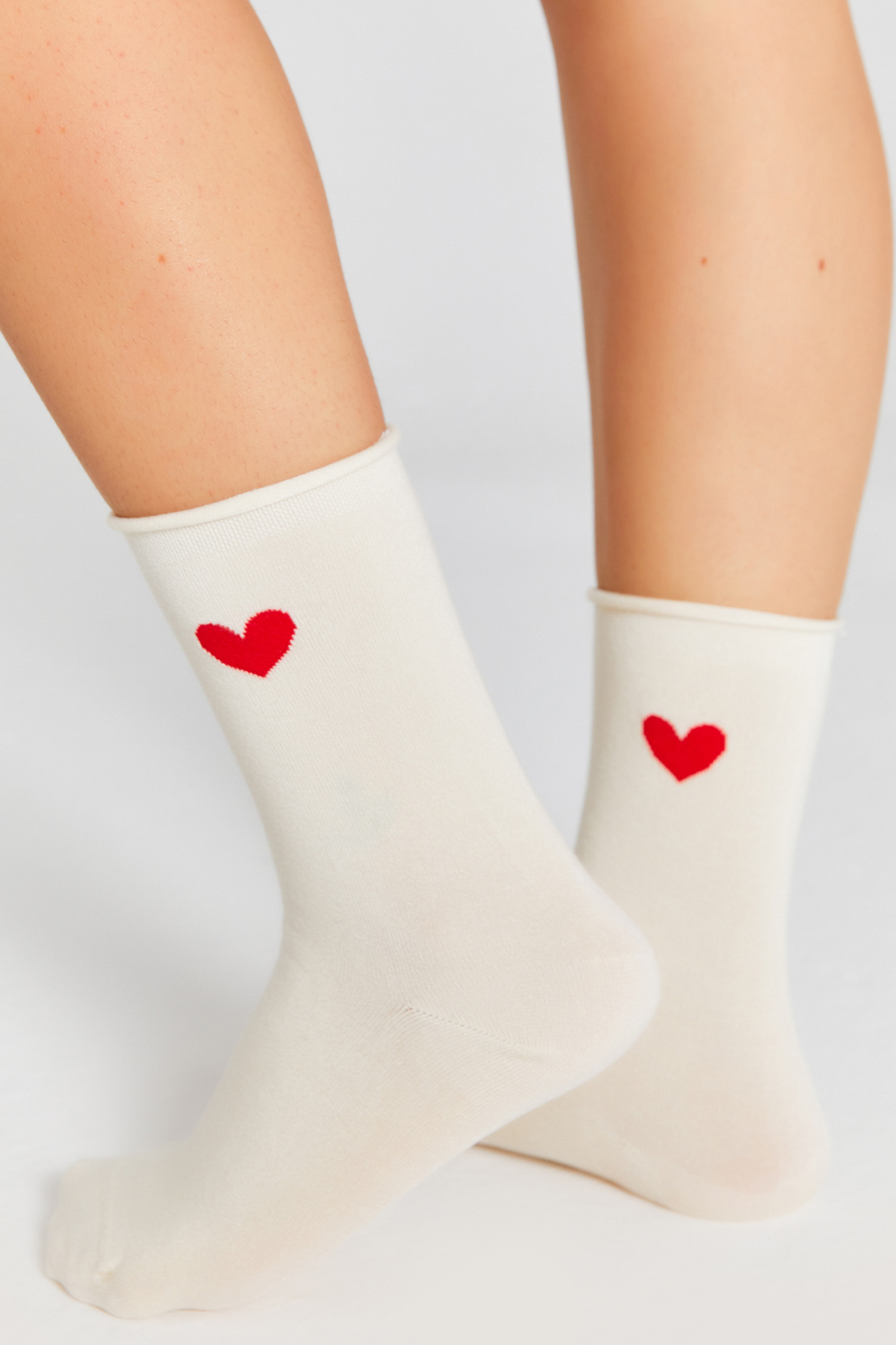 Bamboo Women's Elastic Cream Socket Seamless Heart Patterned Premium Socks No Trace - Non-Squeezing Socks
