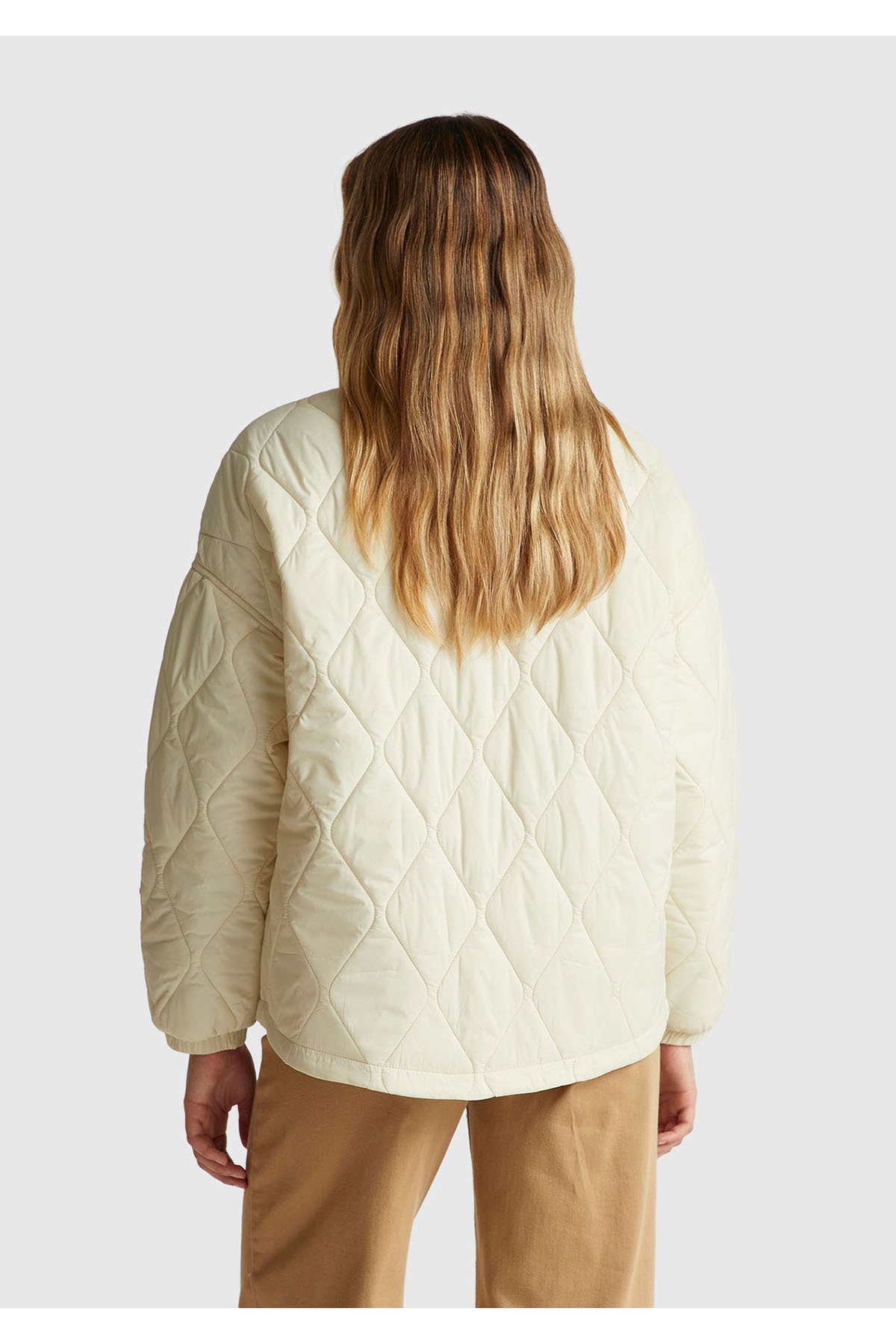 United Colors of Benetton  Kadın Krem Fermuarlı Cepli Dik Yaka Kapitone Mont - Görsel 3