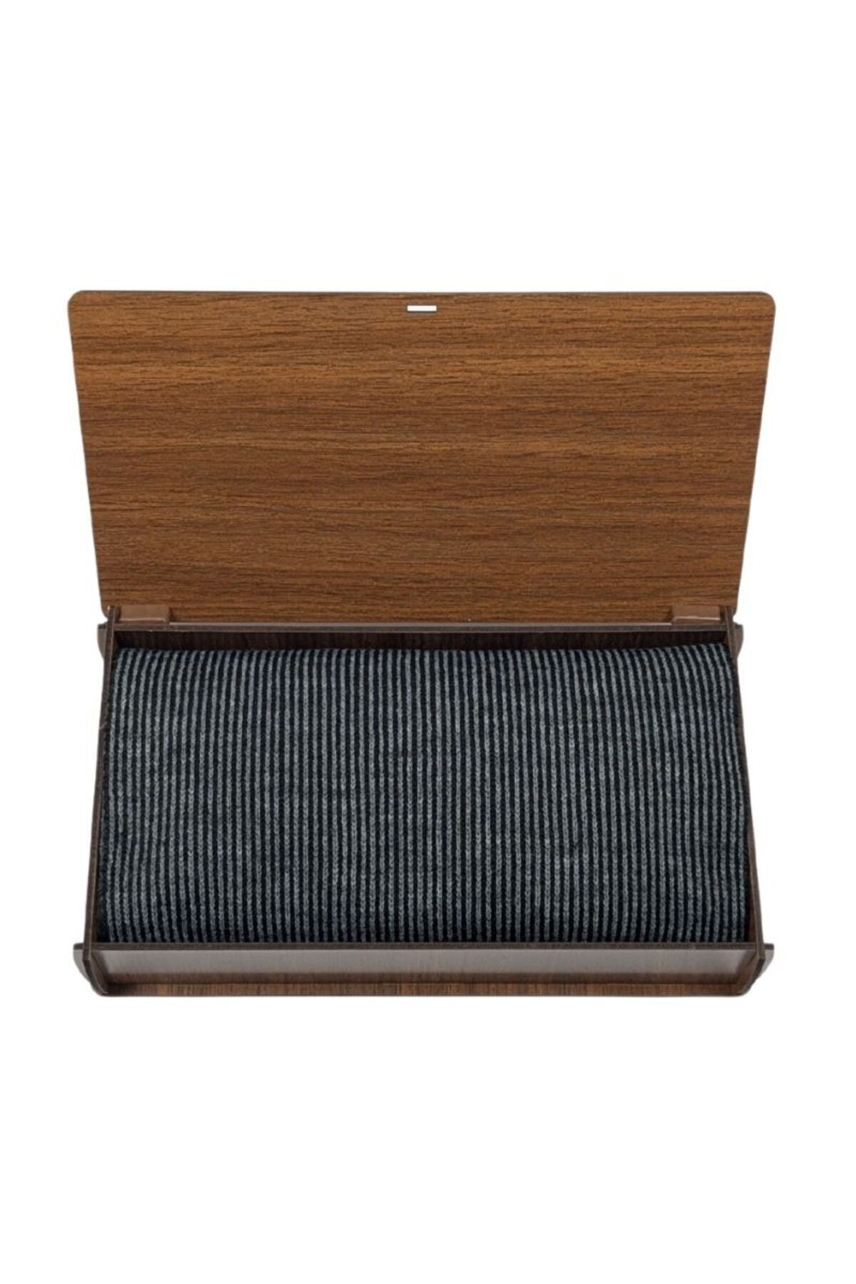  شال گردن مردانه ساده دو لایه راه راه خاکستری مشکی با جعبه کادویی چوبی