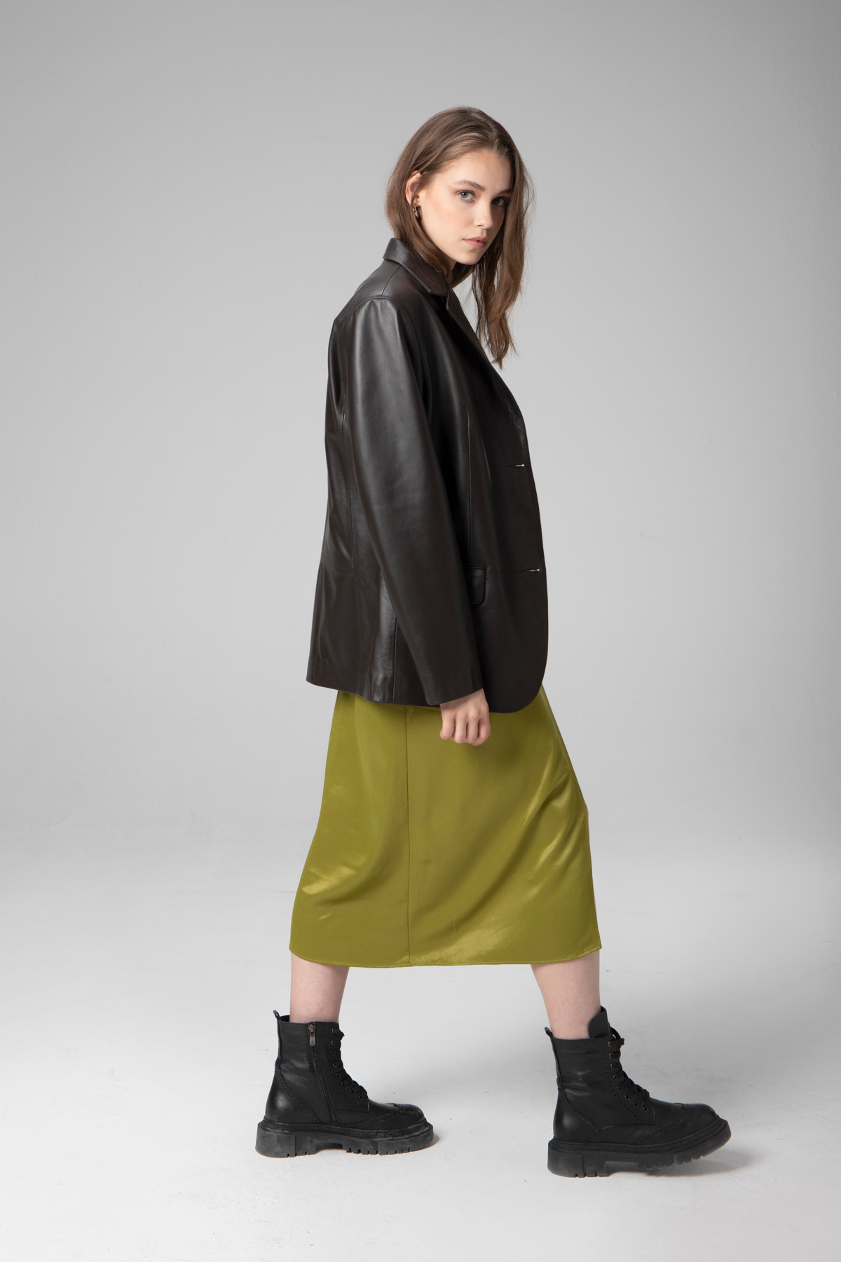 Dericlub  Bloom Kadın Oversize Düğmeli Hakiki Deri Blazer Ceket - Görsel 7