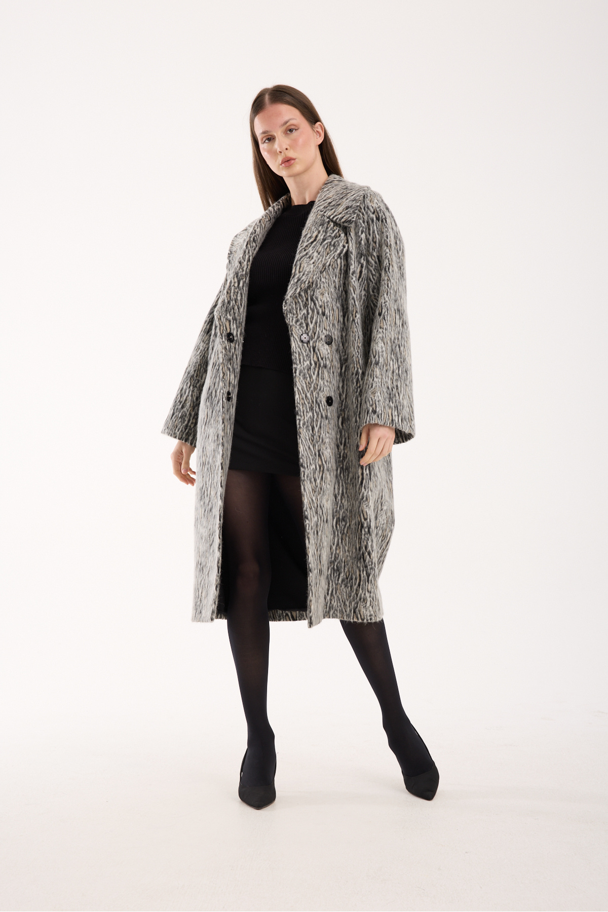 ŞEYDA ERTEM  GRİ YÜN LEOPAR DESENLİ MANTO