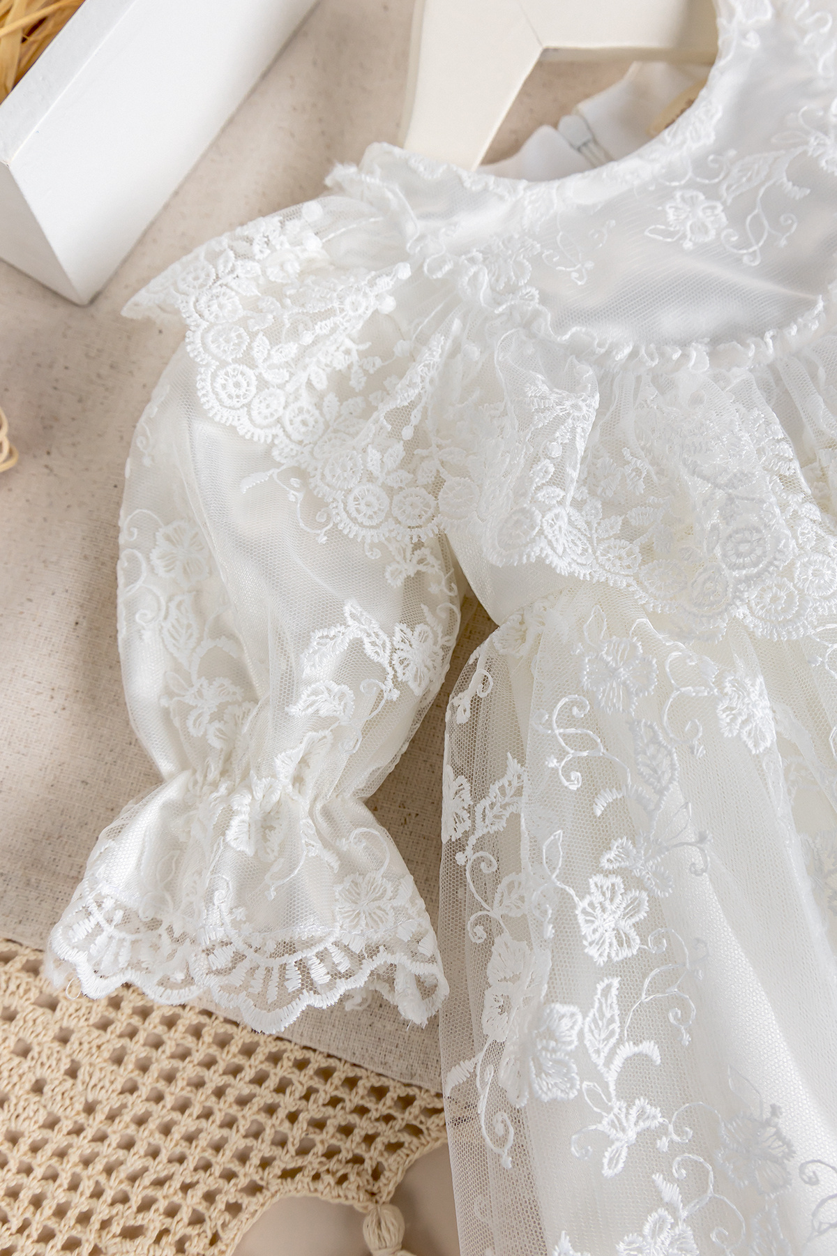 Babymod Güpürlü 4'lü Kız Bebek Mevlüt Elbise Seti fotoğrafı 4 (önizleme)