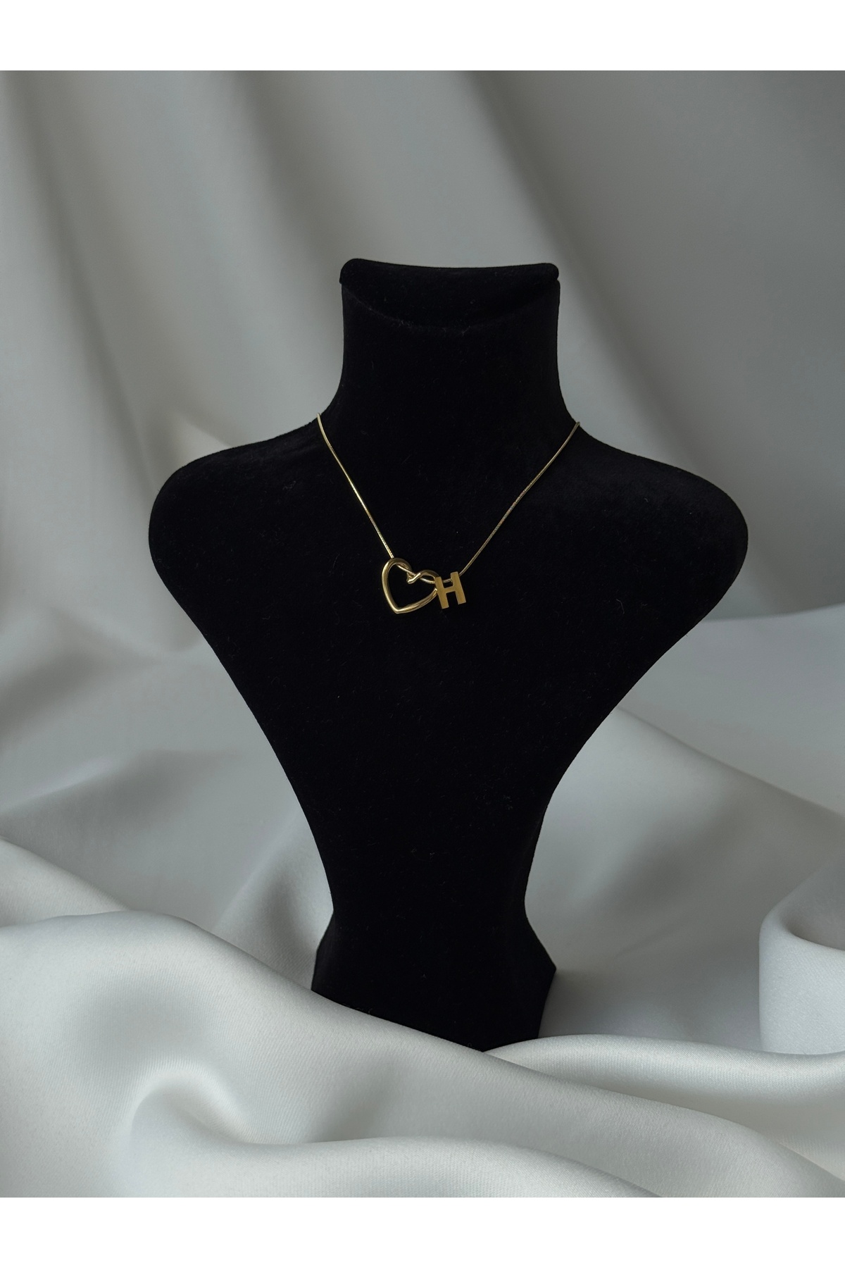 Kalp Harf Kolye — Gold