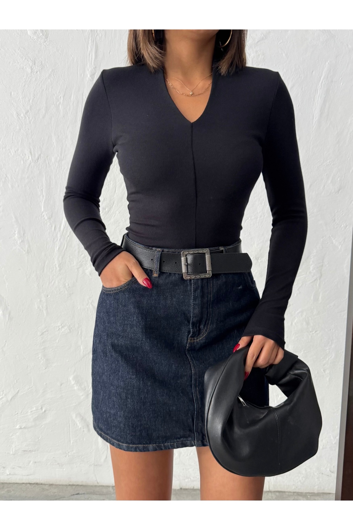 Women's Black Modal Rib Fabric V-neck Long Sleeve Blouse