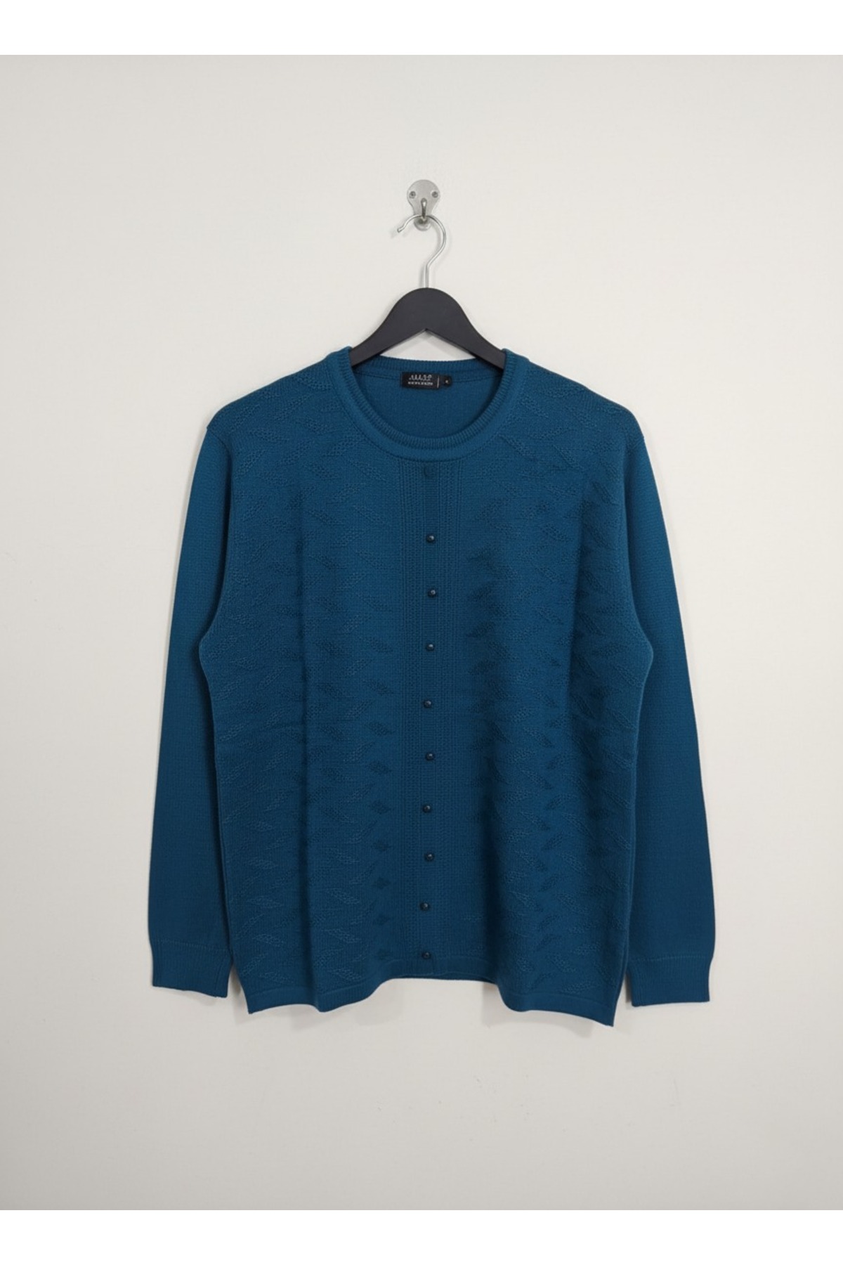 Mother & Woman Casual Knitwear Sweater – Plain Crew Neck, Regular Mold