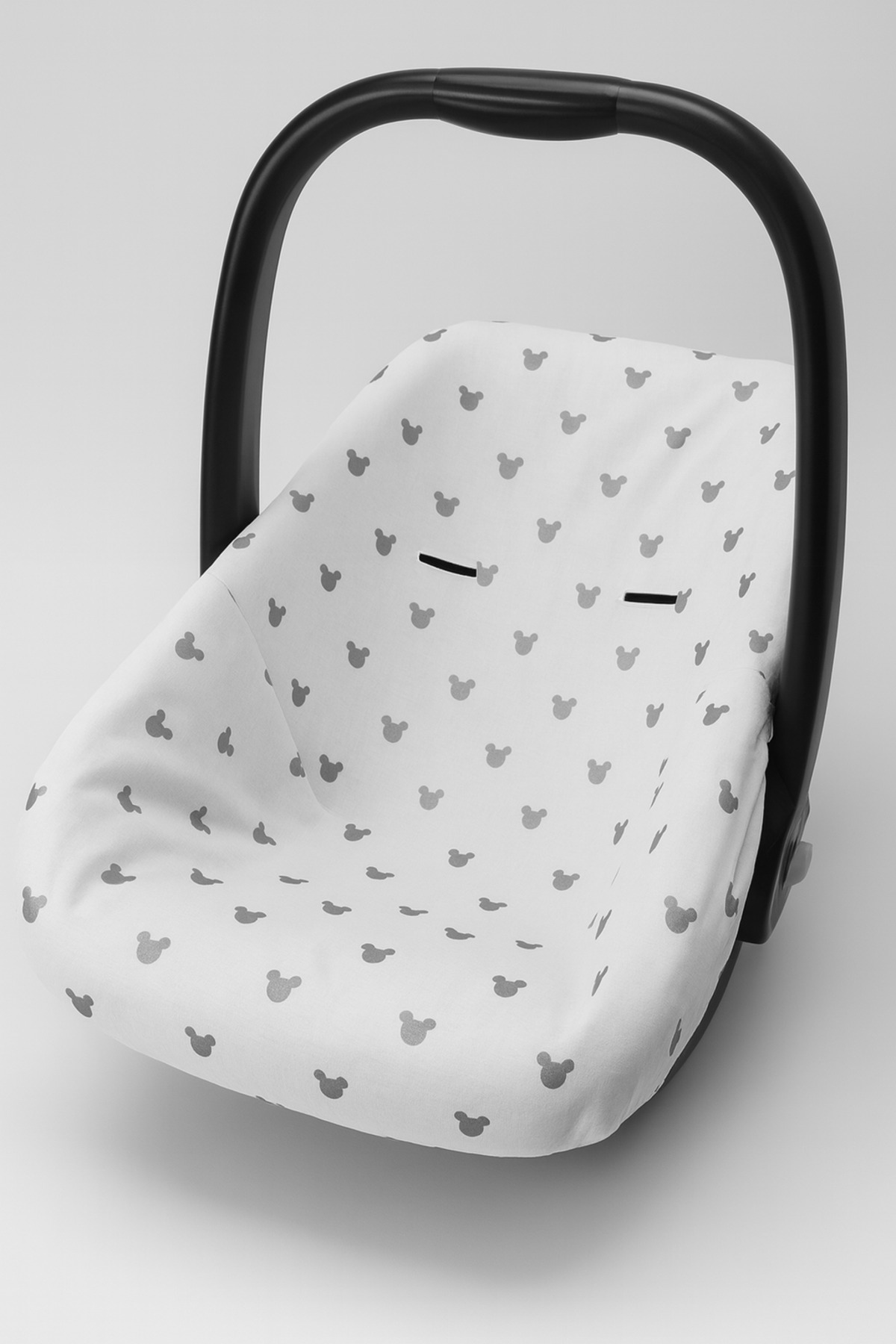 BeygeBaby Çift Katlı Gri Pike ve Mickey Desenli Çift Yönlü Puset Örtüsü, Minderi ve Çarşafı (3LÜ SET) fotoğrafı 5 (önizleme)