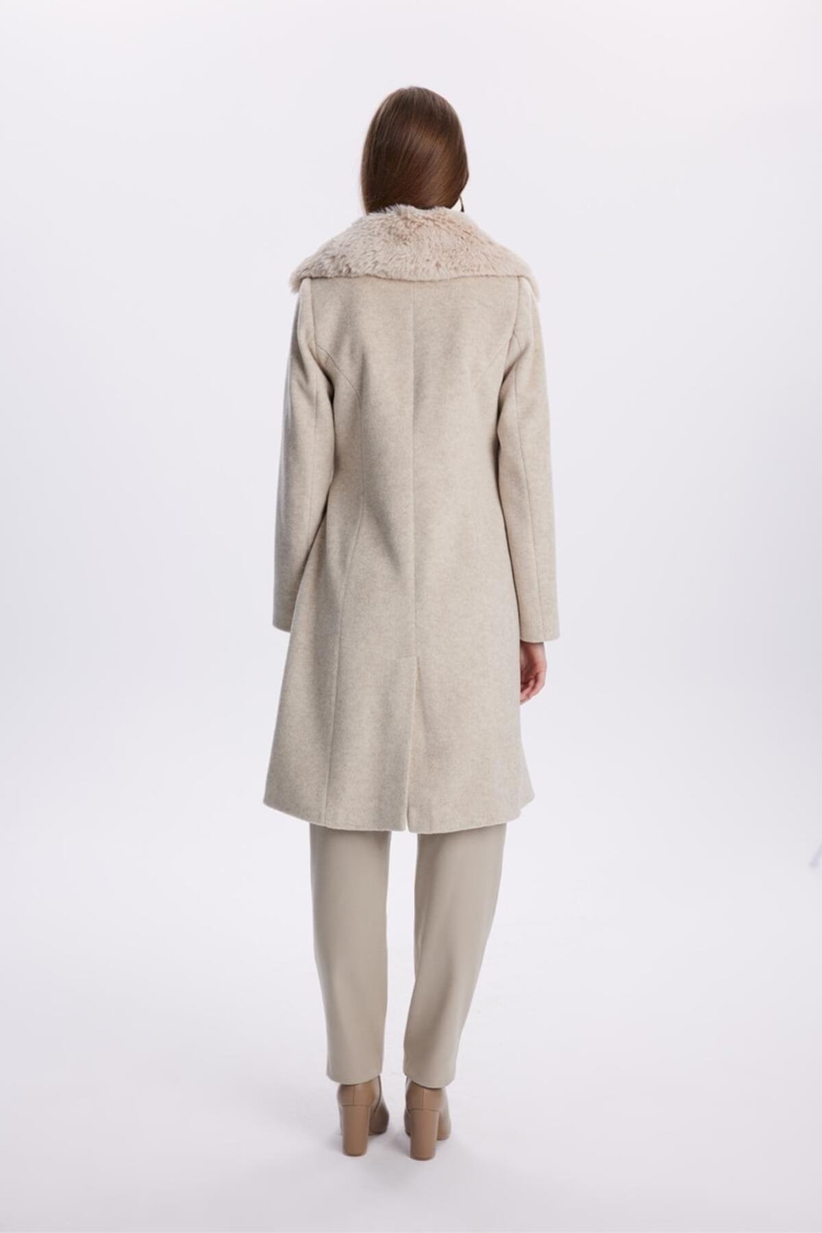 Zühre  Kruvaze Yaka Kemer Detaylı Kaşe Kaban 13404 - Görsel 5