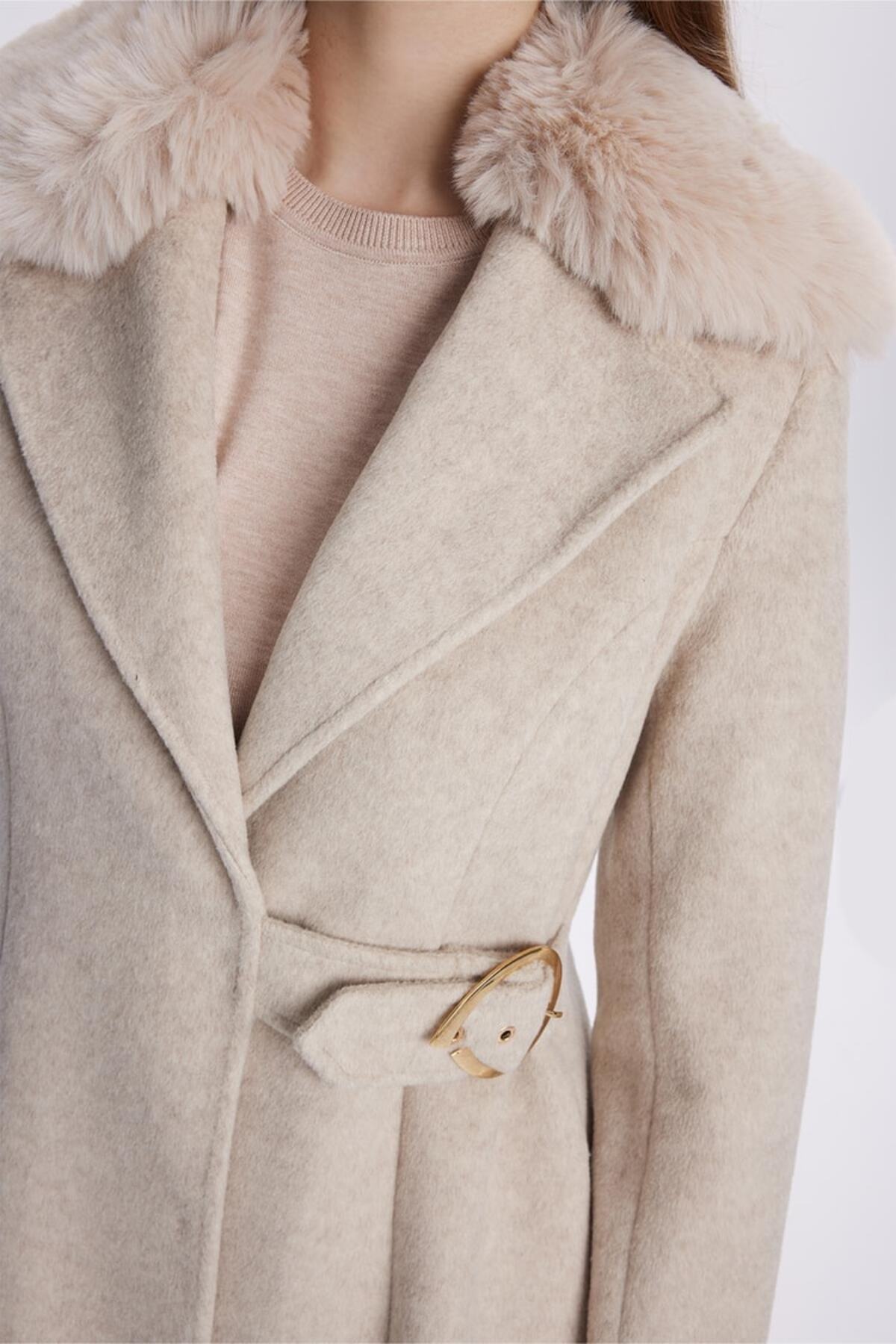 Zühre  Kruvaze Yaka Kemer Detaylı Kaşe Kaban 13404 - Görsel 4