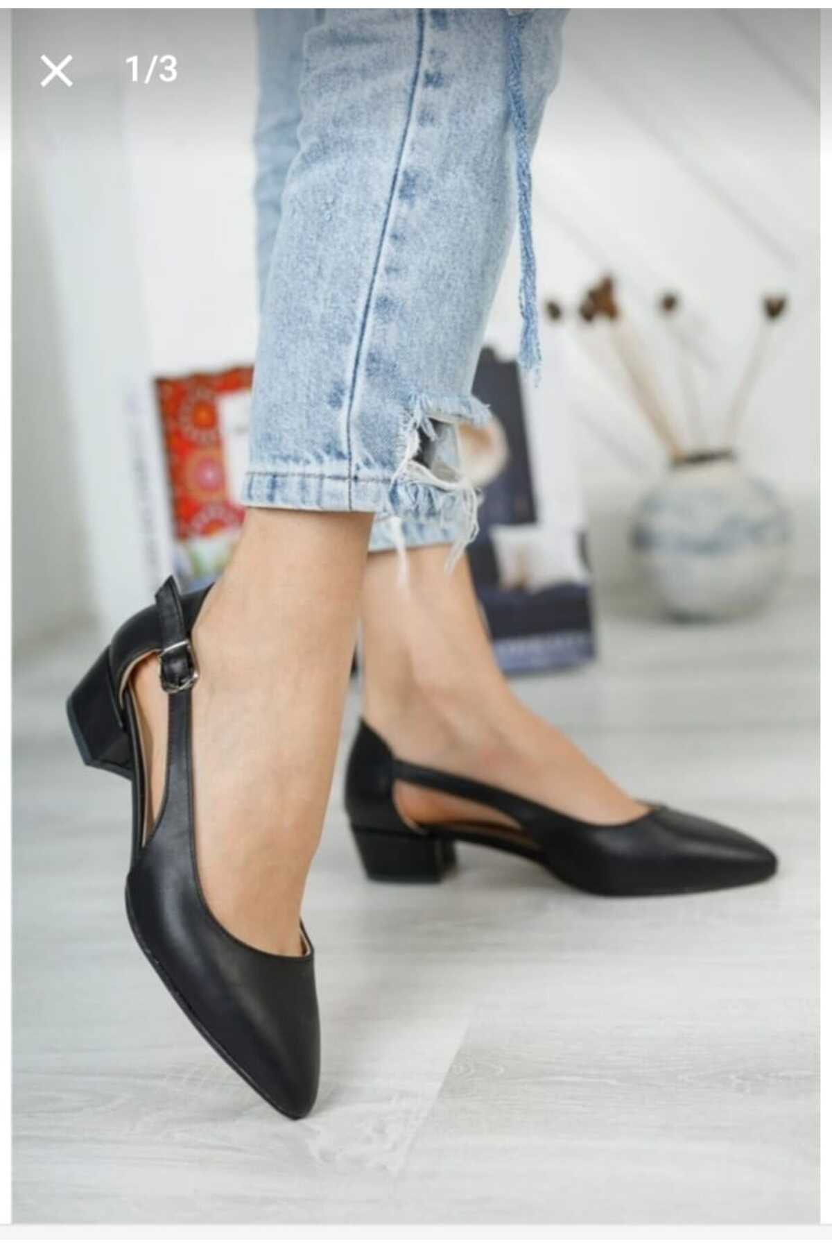 Henne  yanı açık tokalı ayakkabı topuklu