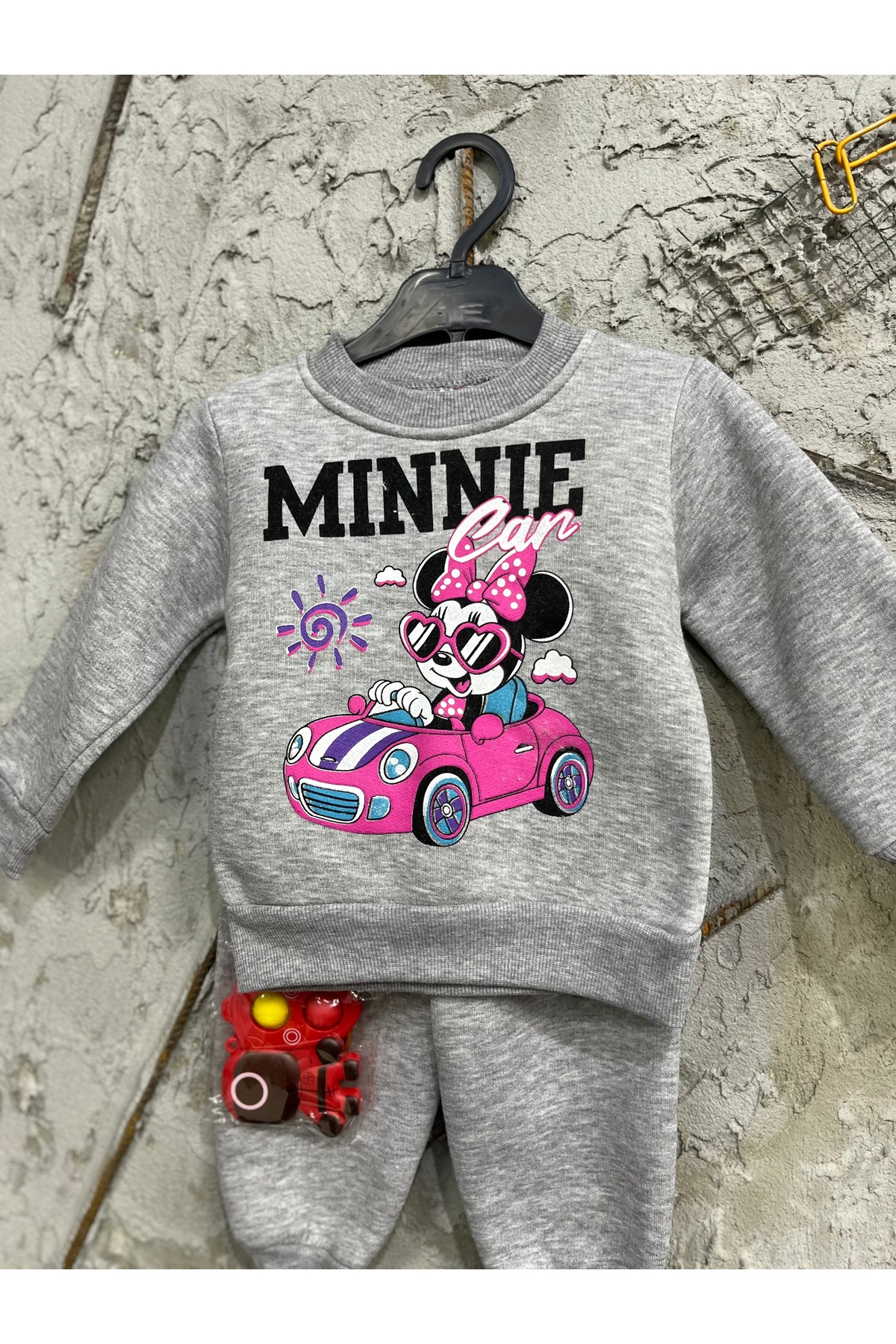 Beybisi Oyuncak Hediyeli 3 iplik Unisex Çocuk Eşofman Pijama Takımı fotoğrafı 3 (önizleme)
