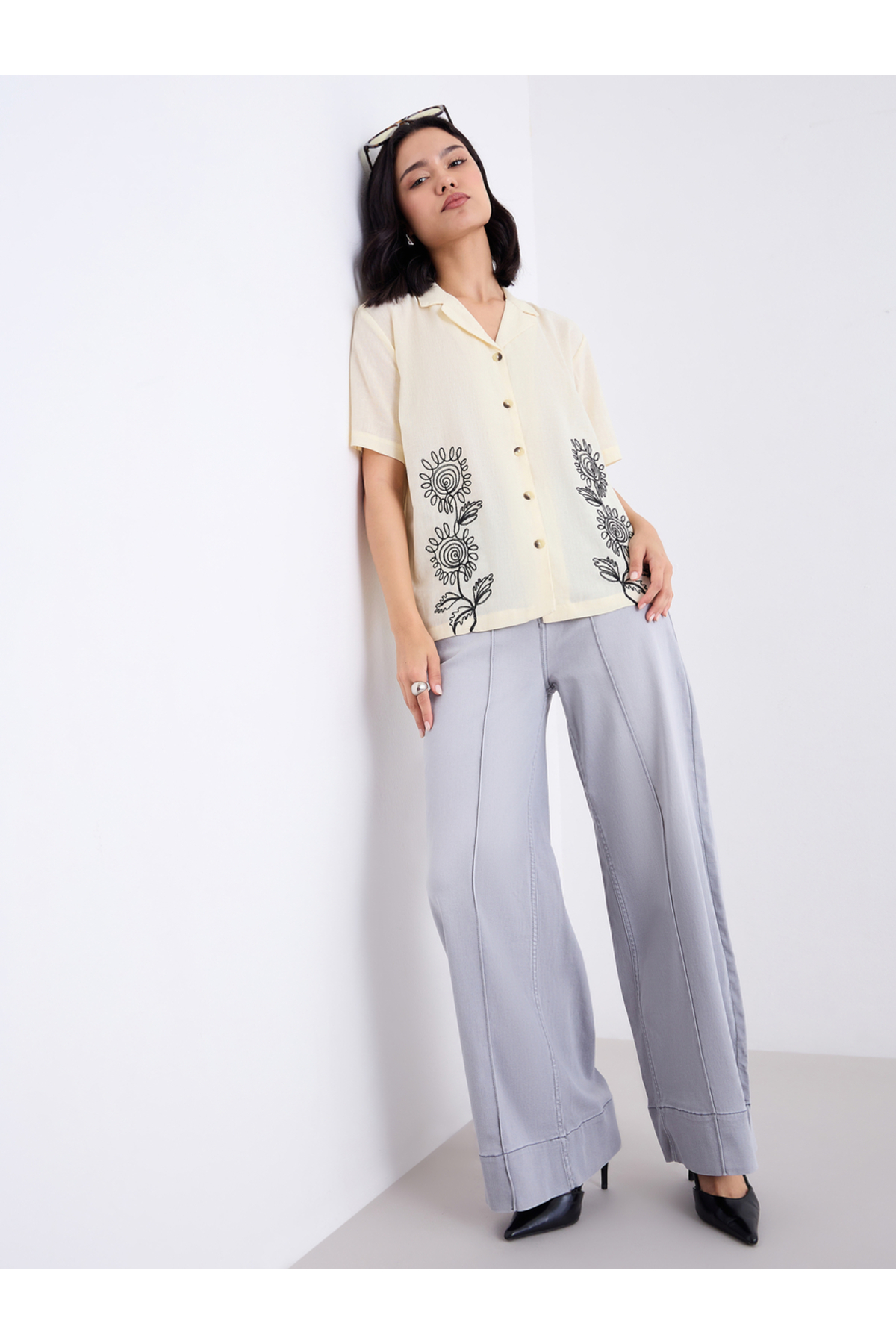 Styli Women Pintuck Detail Wide Leg Jeans