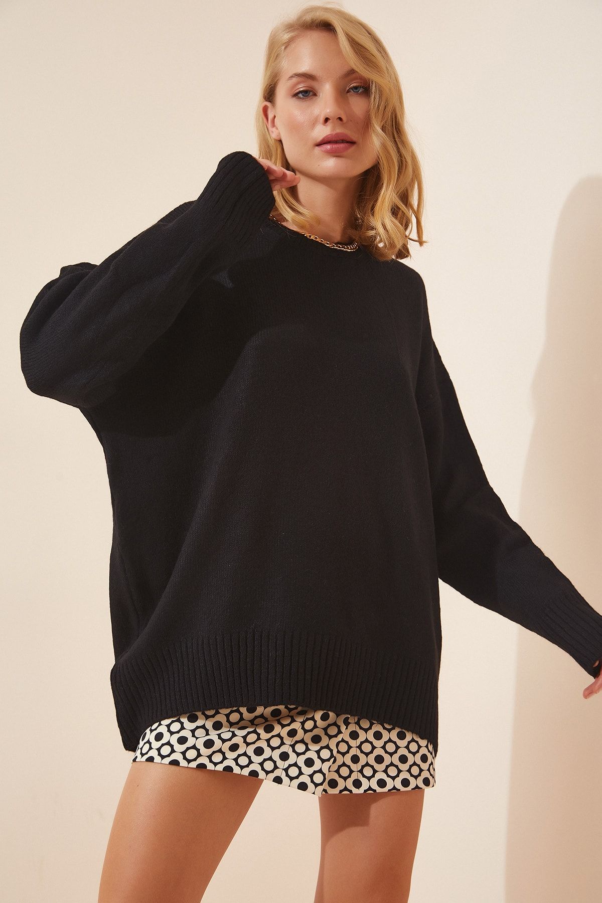 Happiness İstanbul Pullover Schwarz Oversized