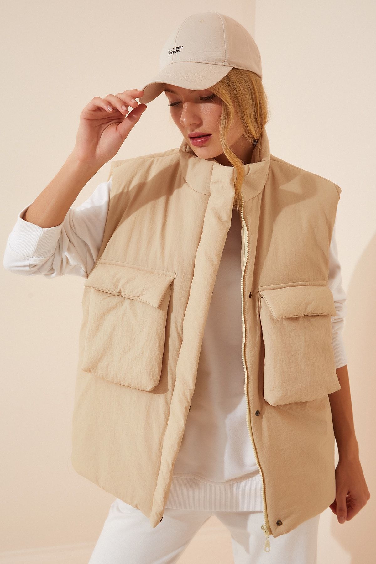 Happiness İstanbul Weste Beige Puffer Fast ausverkauft