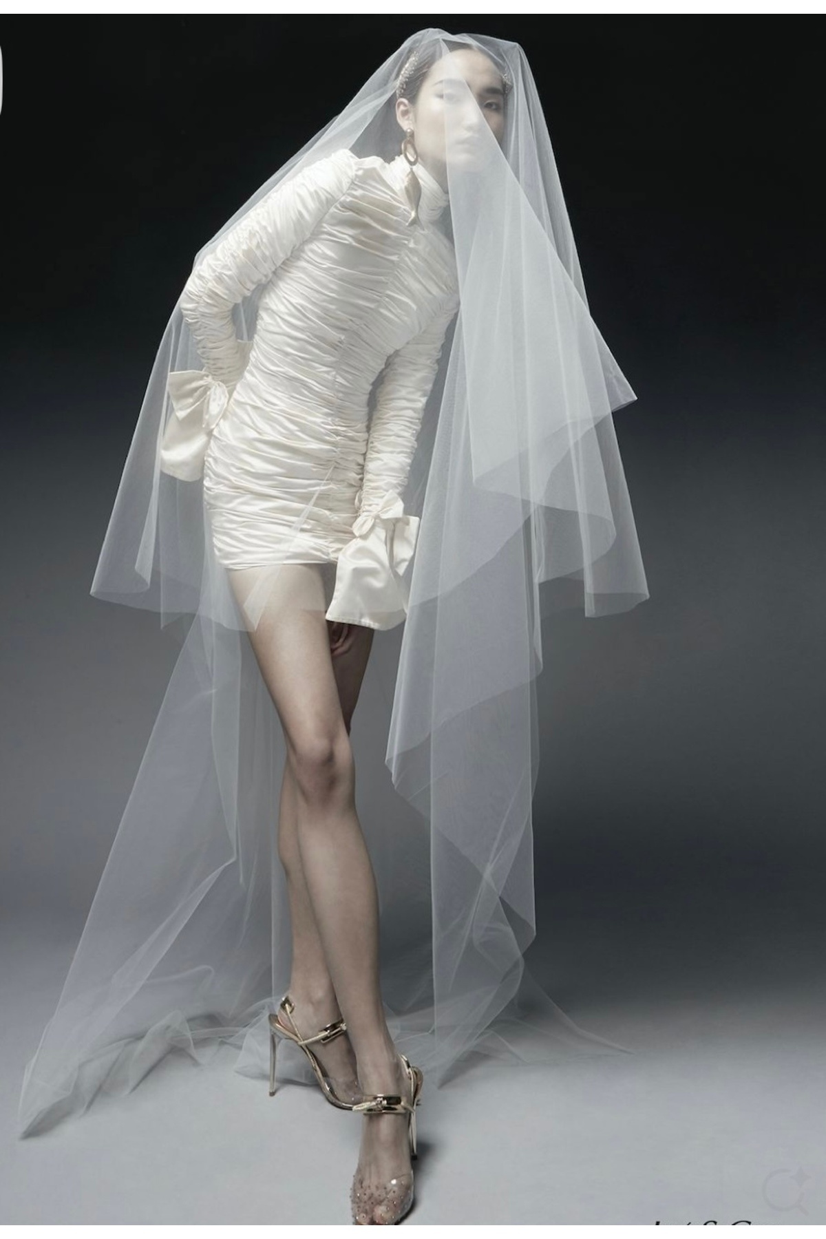 Cream 2 Tier Veil 2.5 Meter Long Veil Oval Cut Cathedral Veil Scalloped Veil