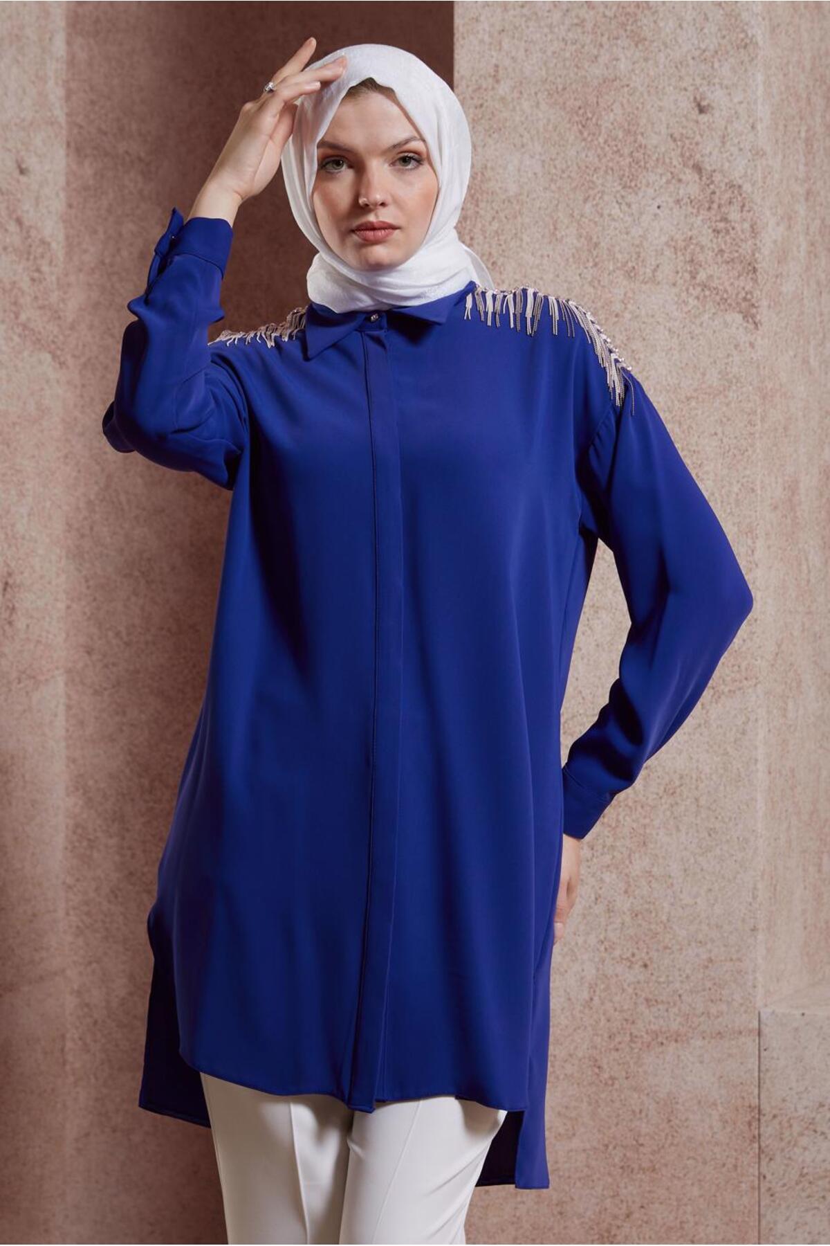 آلوینا تونیک با جزئیات سلیقهای ۴۴۴۸۲ آلوینا تونیک با جزئیات سلیقهای ۴۴۴۸۲