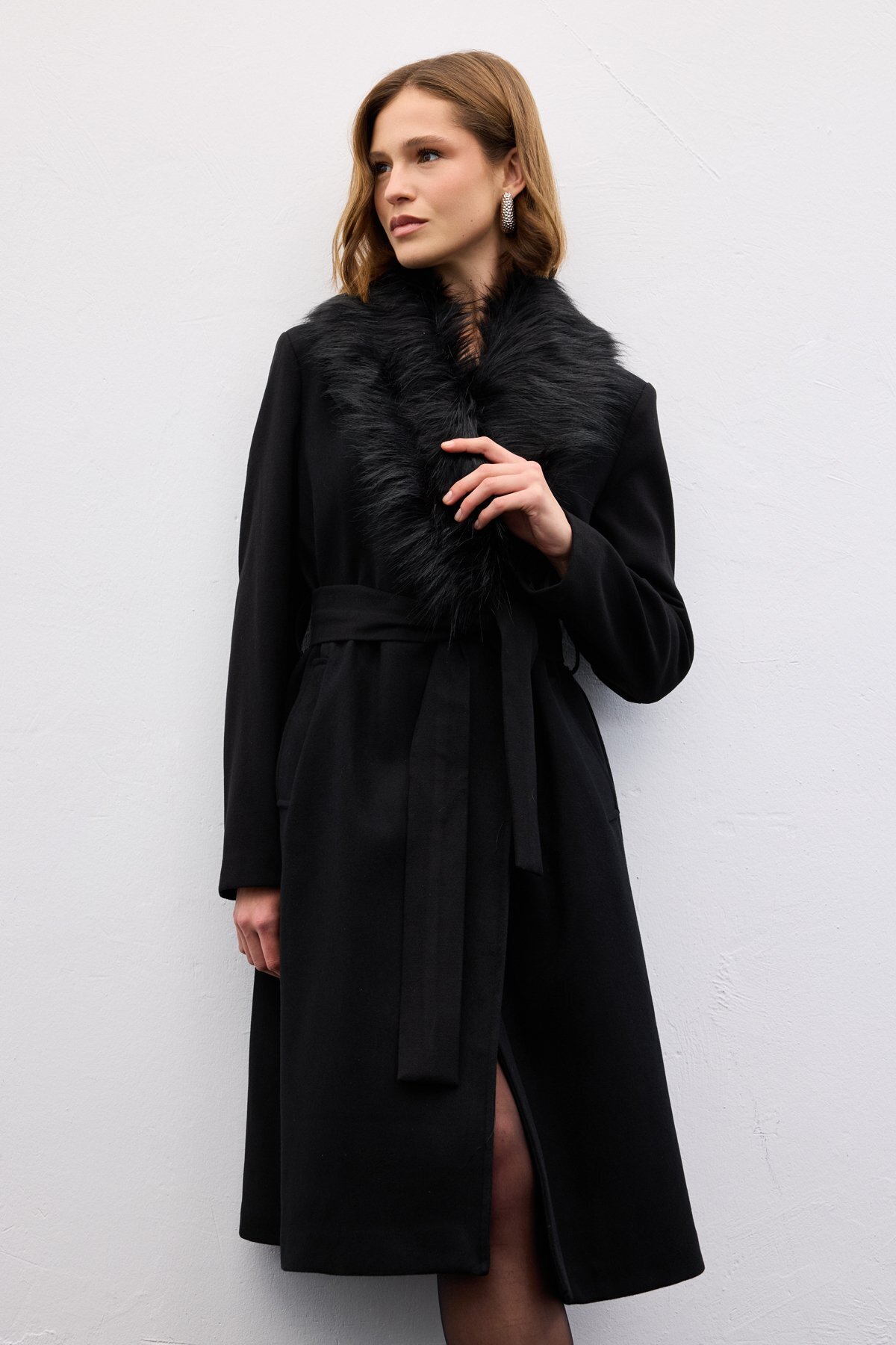 Sateen  Kürklü Kaşe Kaban - Siyah - Görsel 5