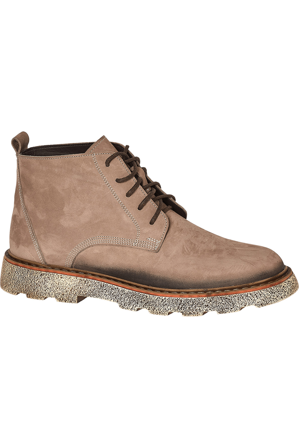 کلادیو کونتی چکمه و نیم بوت بات