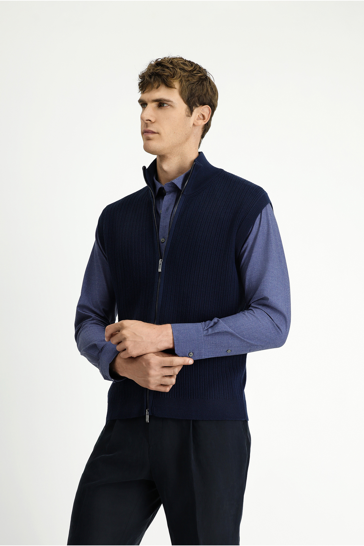 Kiğılı  Desenli Fermuarlı Yünlü Triko Yelek - Görsel 4