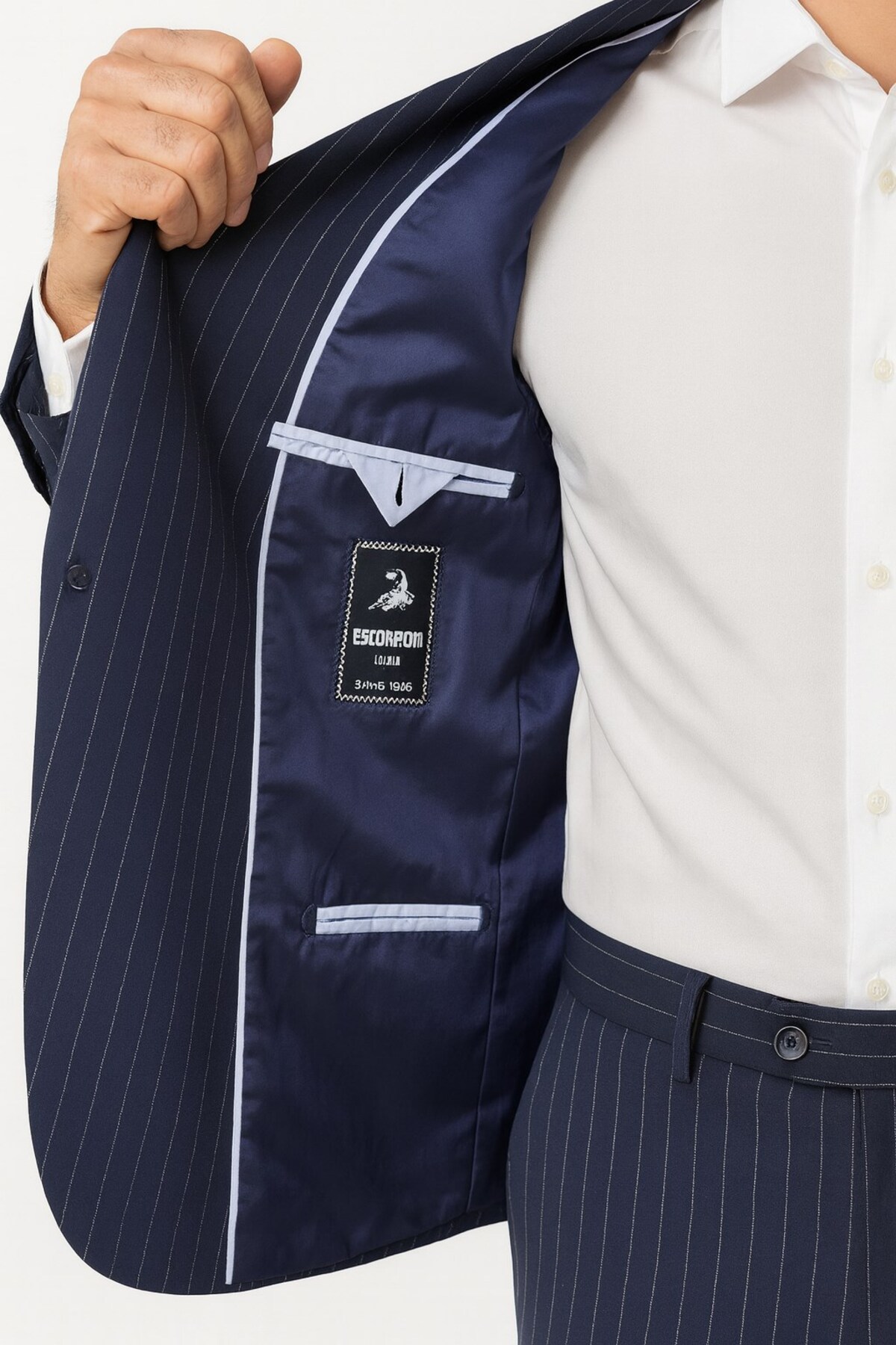 Plus Scorpion  Çizgili Kruvaze Erkek Takım Elbise – Şık ve Rahat İtalyan Kesim, Belden Oturtmalı, Top Düğmeli - Görsel 6