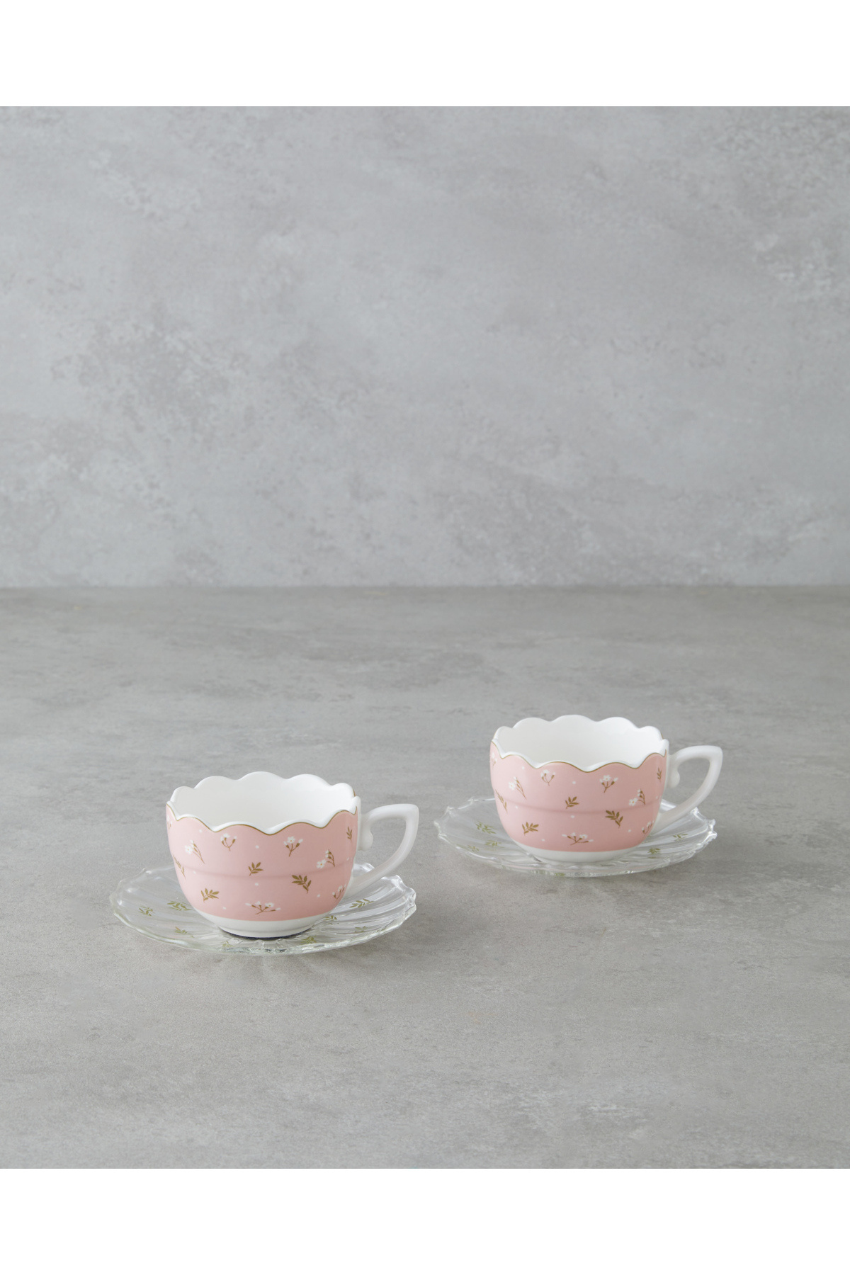 English Home Charming New Bone China 4 Parça 2 Kişilik Cam Tabaklı Kahve Fincan Takımı 80 ml Pembe - Yeşil