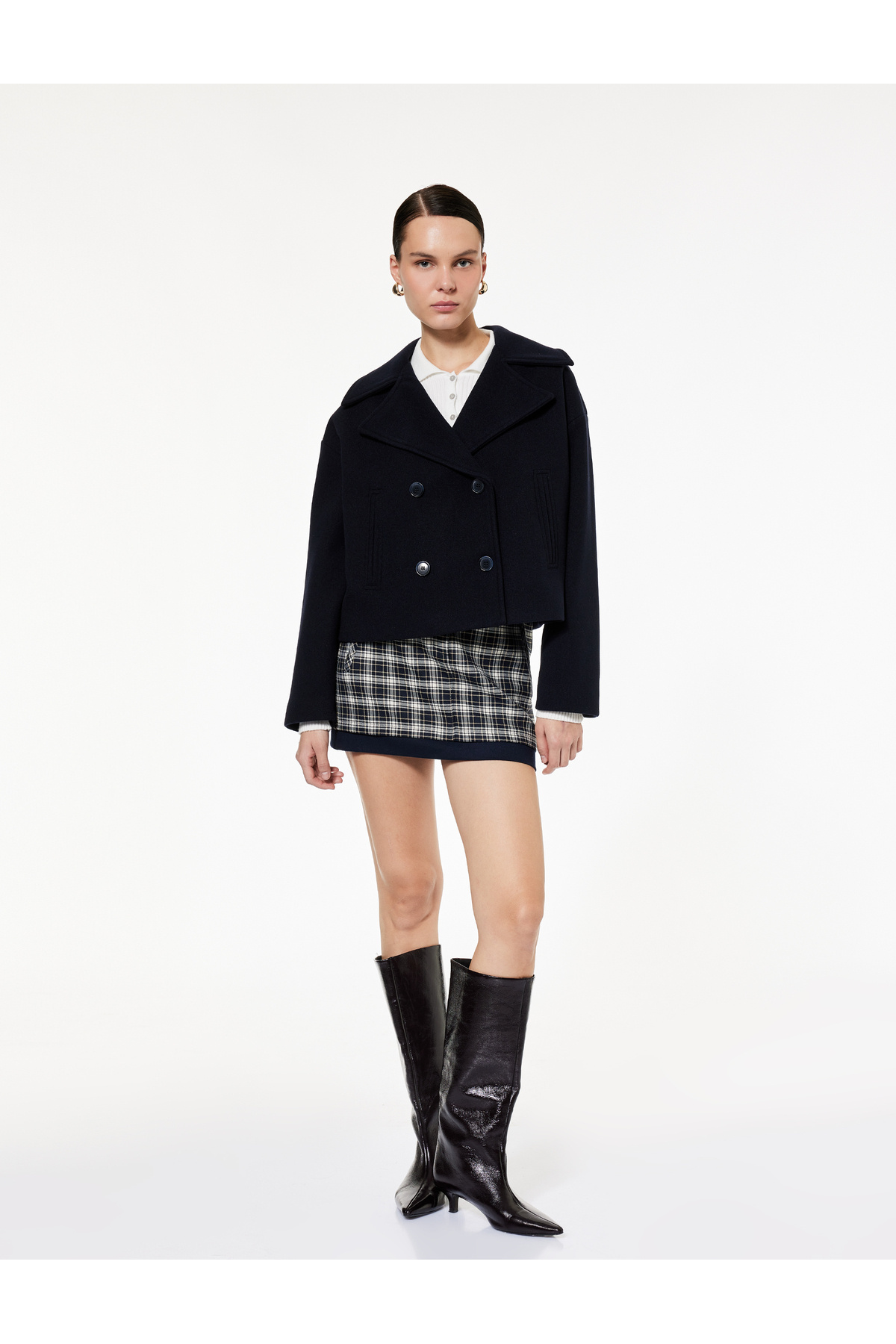 Koton Cepli Kruvaze Uzun Kollu Düğmeli Kısa Kaşe Mont