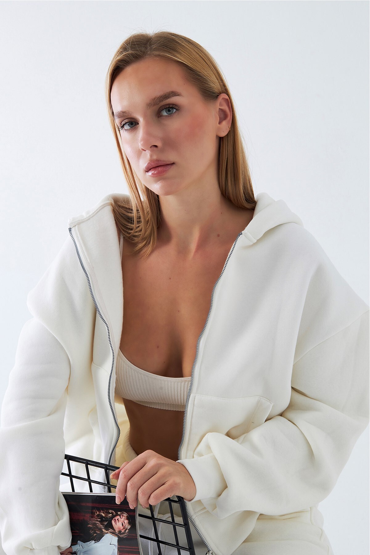 The Champ Clothing Kadın Oversize Zip Hoodie Beyaz, Fermuarlı, Kapüşonlu, Kangru Cep, 3 İplik Şardonlu Polar görsel 6