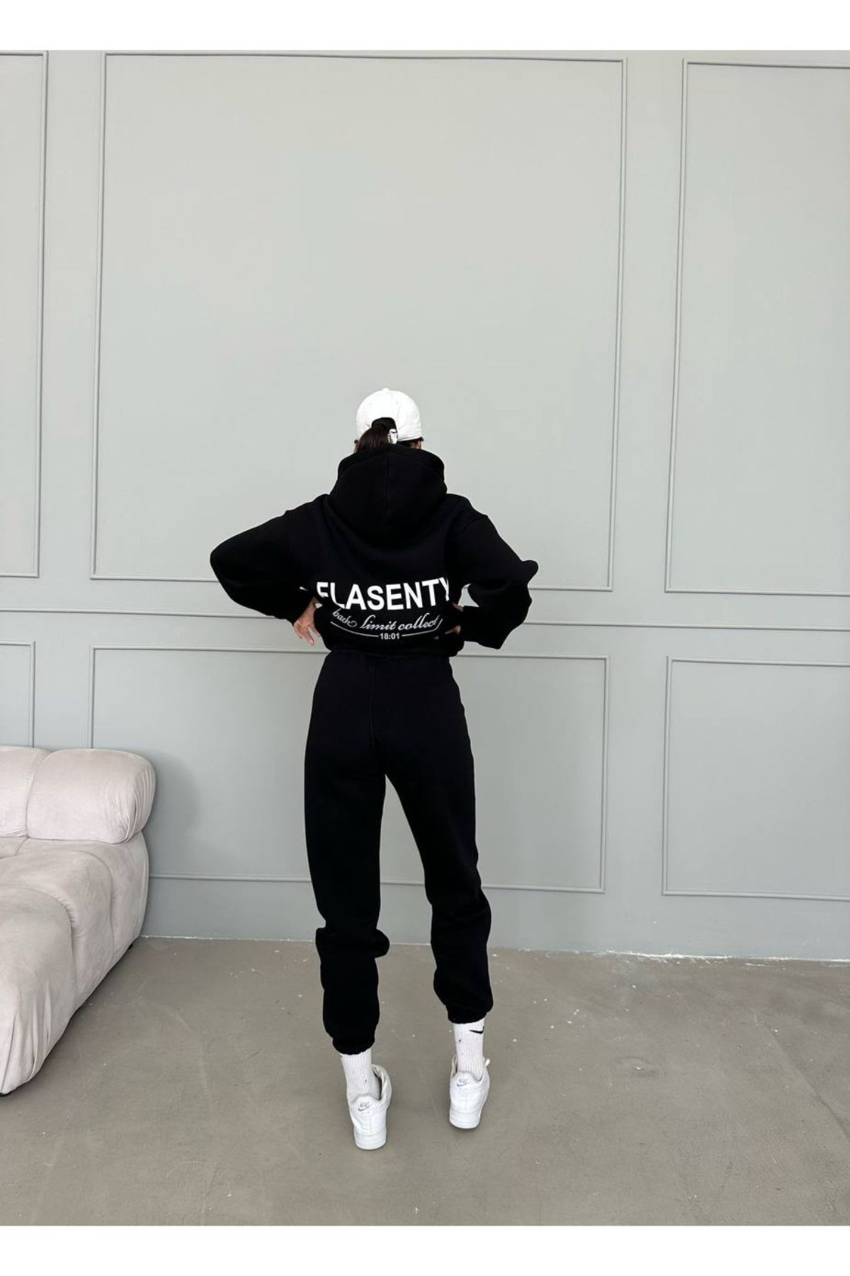 Flasenty Winter Bottom Top Set Sweatshirt Joggers - Black Printed Oversized Hoodie