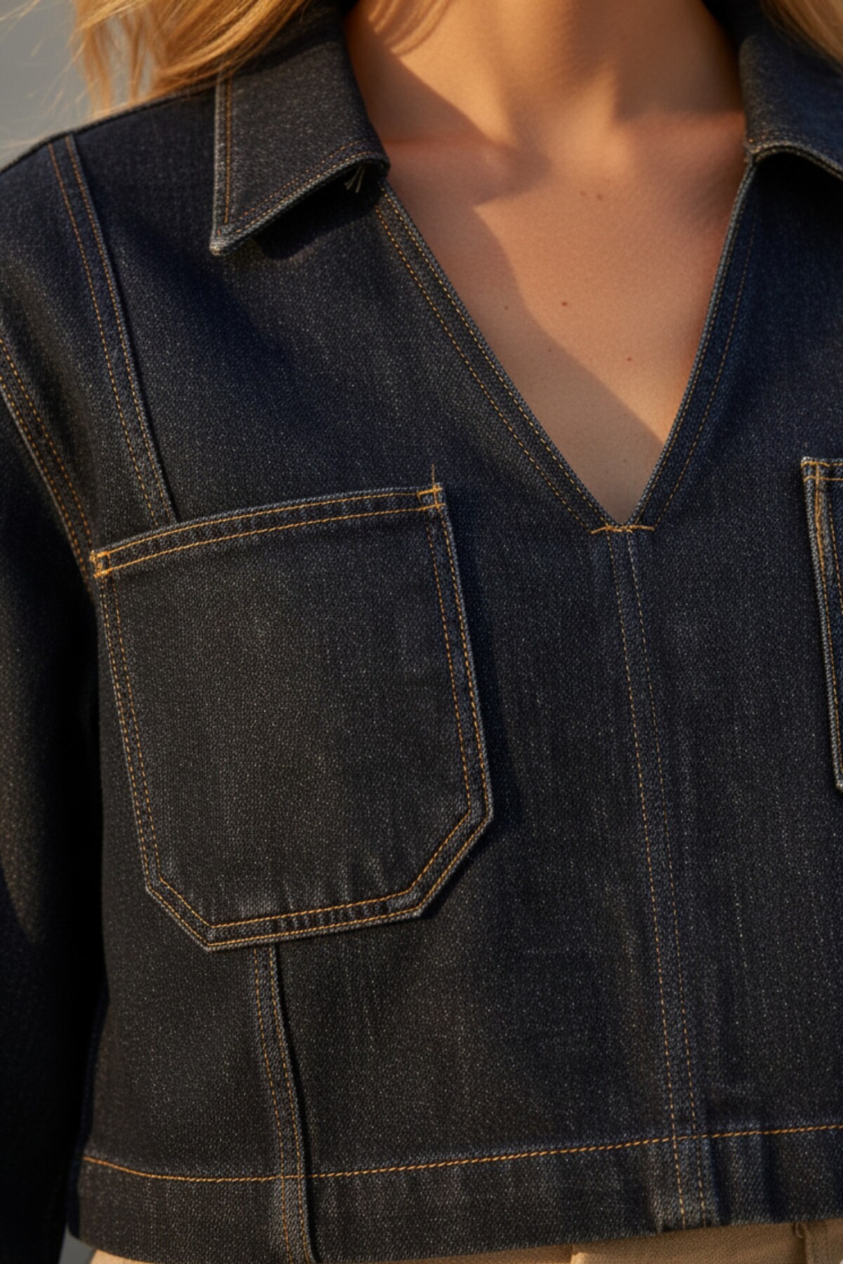 Kübra Tekstil  Kadın V Yaka Lacivert Kot Denim Uzun Kollu Crop Jean Bluz - Kadın Bluz - Görsel 6