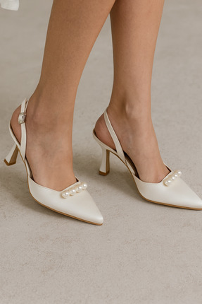 Aslının Butiği İnci Detaylı Saten Slingback Topuklu Ayakkabı