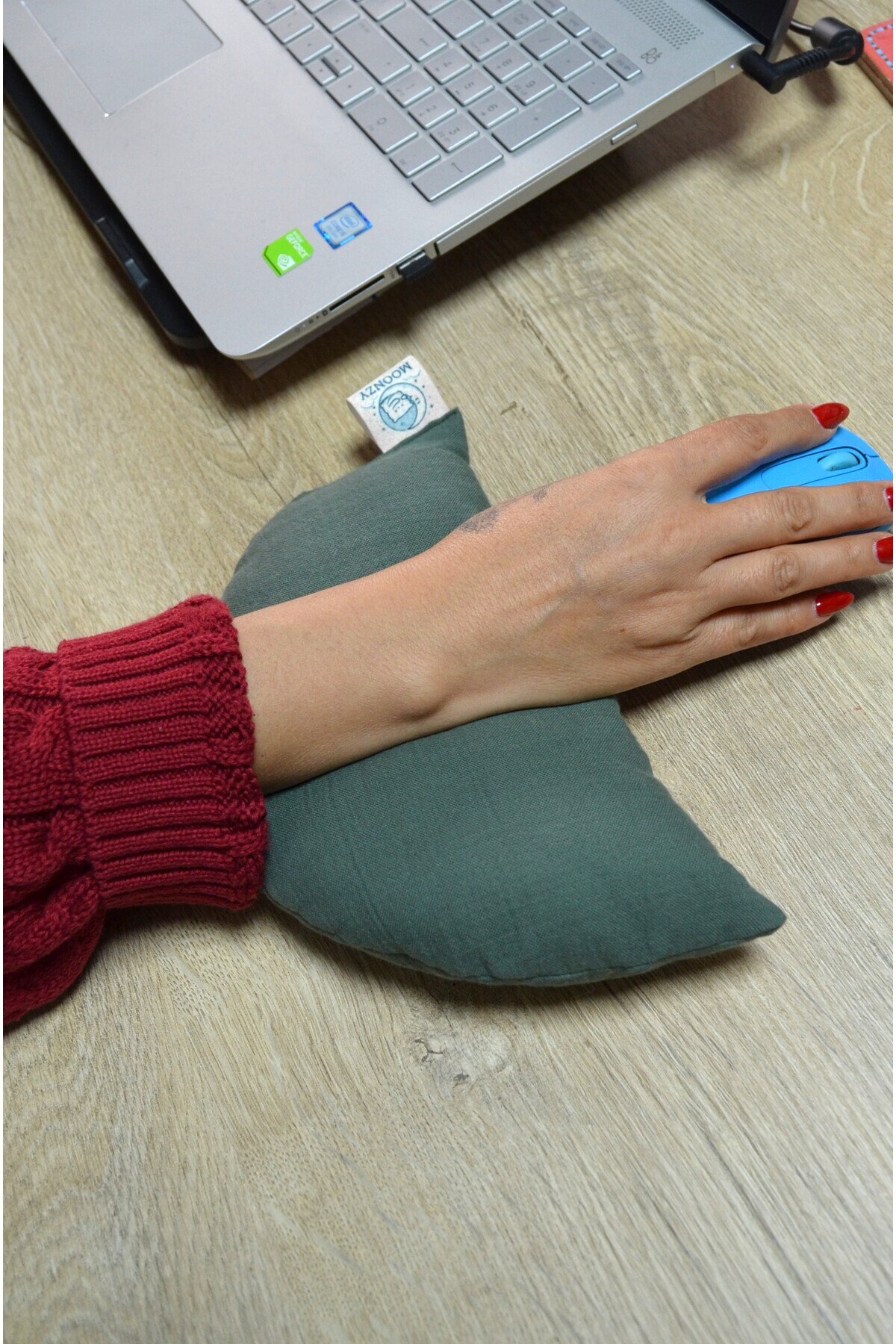 moonzy - minimalist & cozy Müslin Kumaş Bilek Destek Yastığı – Ergonomik Mouse Pad Yastığı | Moonzy