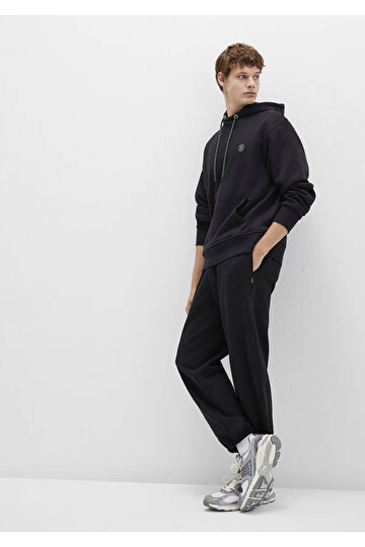 شلوار ورزشی مردانه مشکی M0010549-900 Mavi