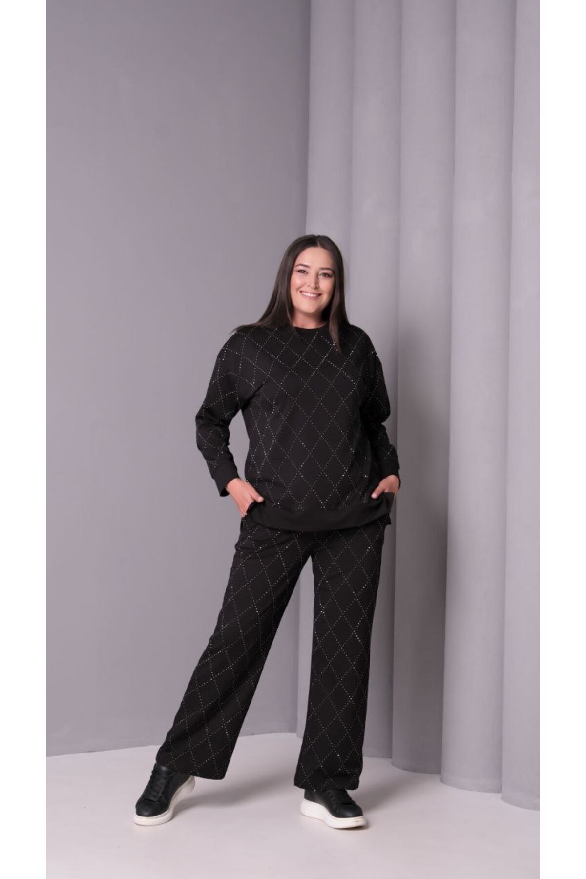 Özlemce taşlı eşofman takım