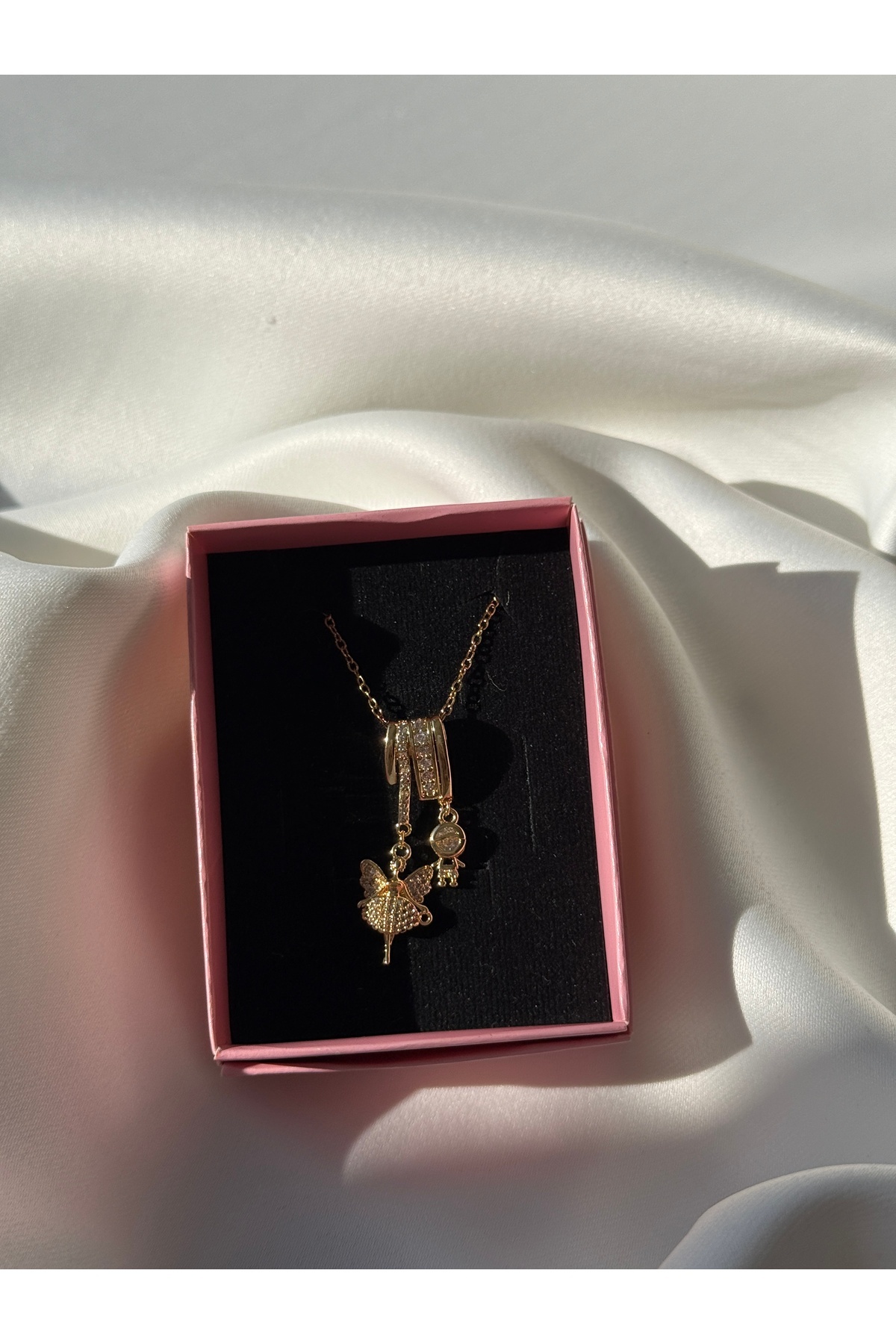 Melek Charm Kolye 3