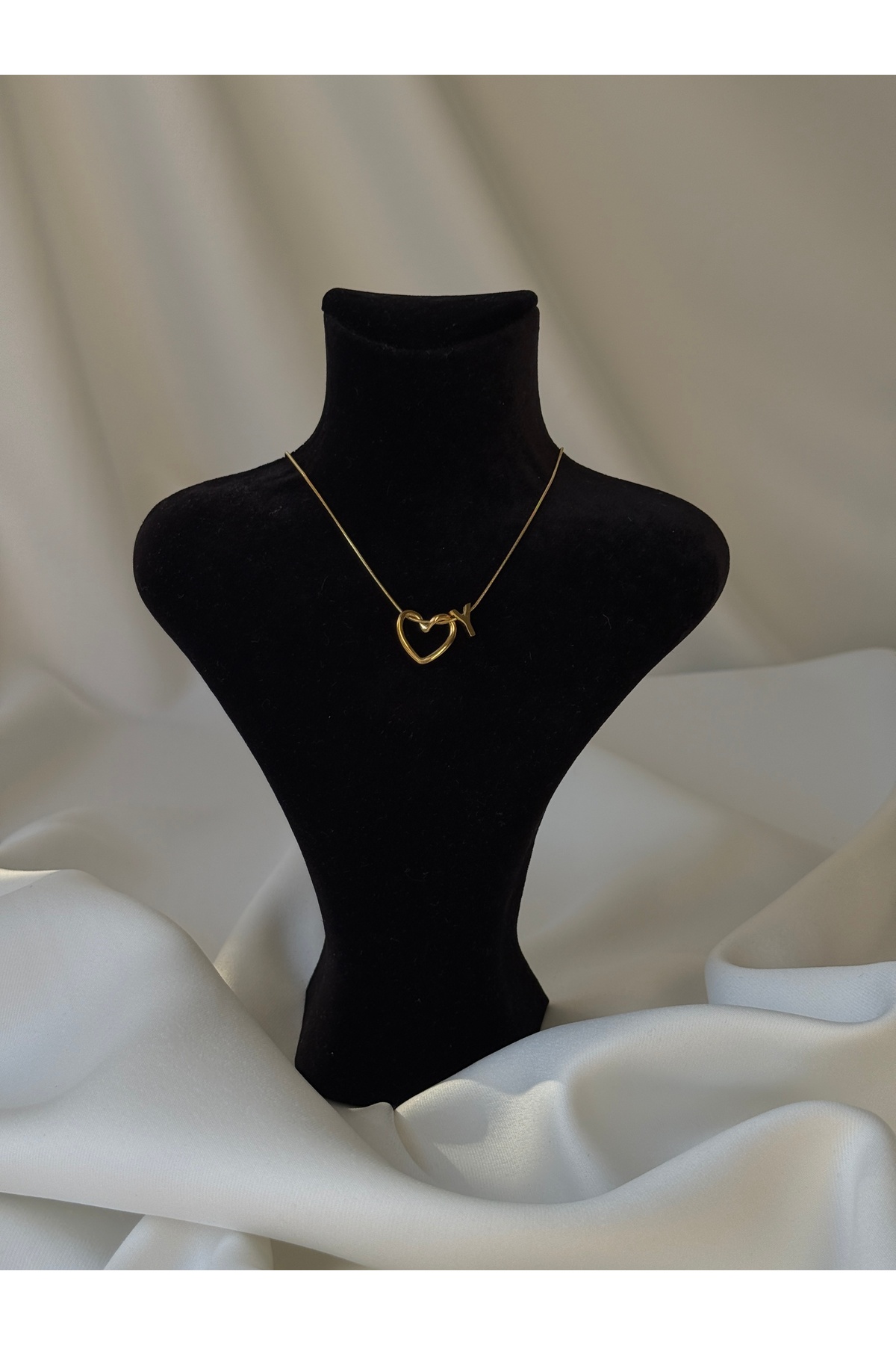 Kalp Harf Kolye — Gold 1