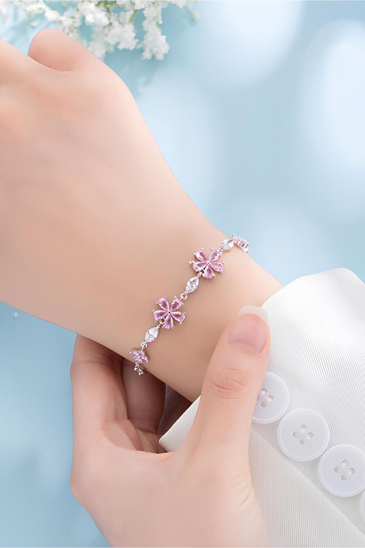 The Collection  Cam Kristal Kiraz Çiçeği Bileklik Ayarlanabilir Kadın Bileklik - Görsel 2